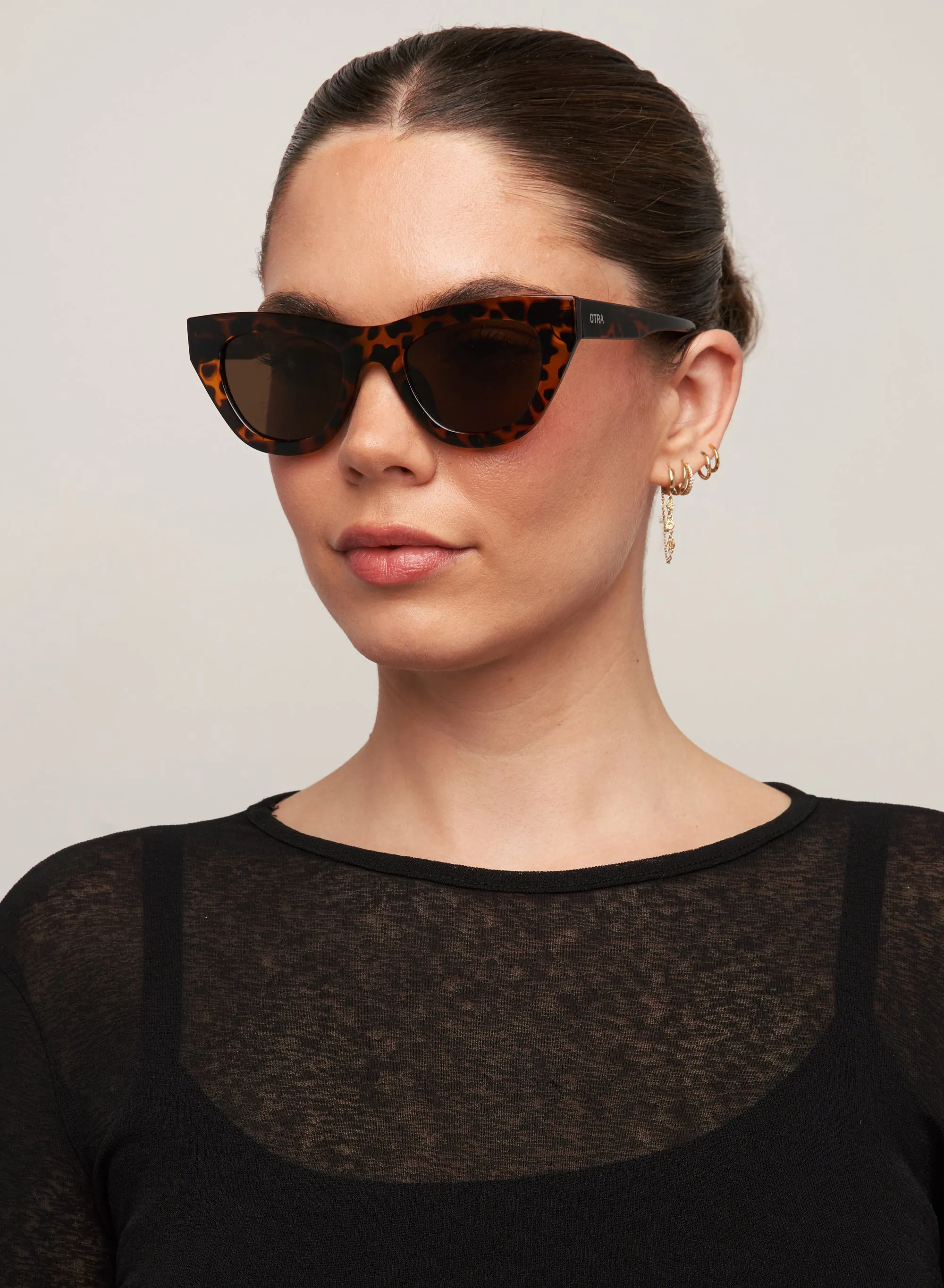 Kinni - Tortoiseshell sold by Otra Eyewear product image thumbnail 2