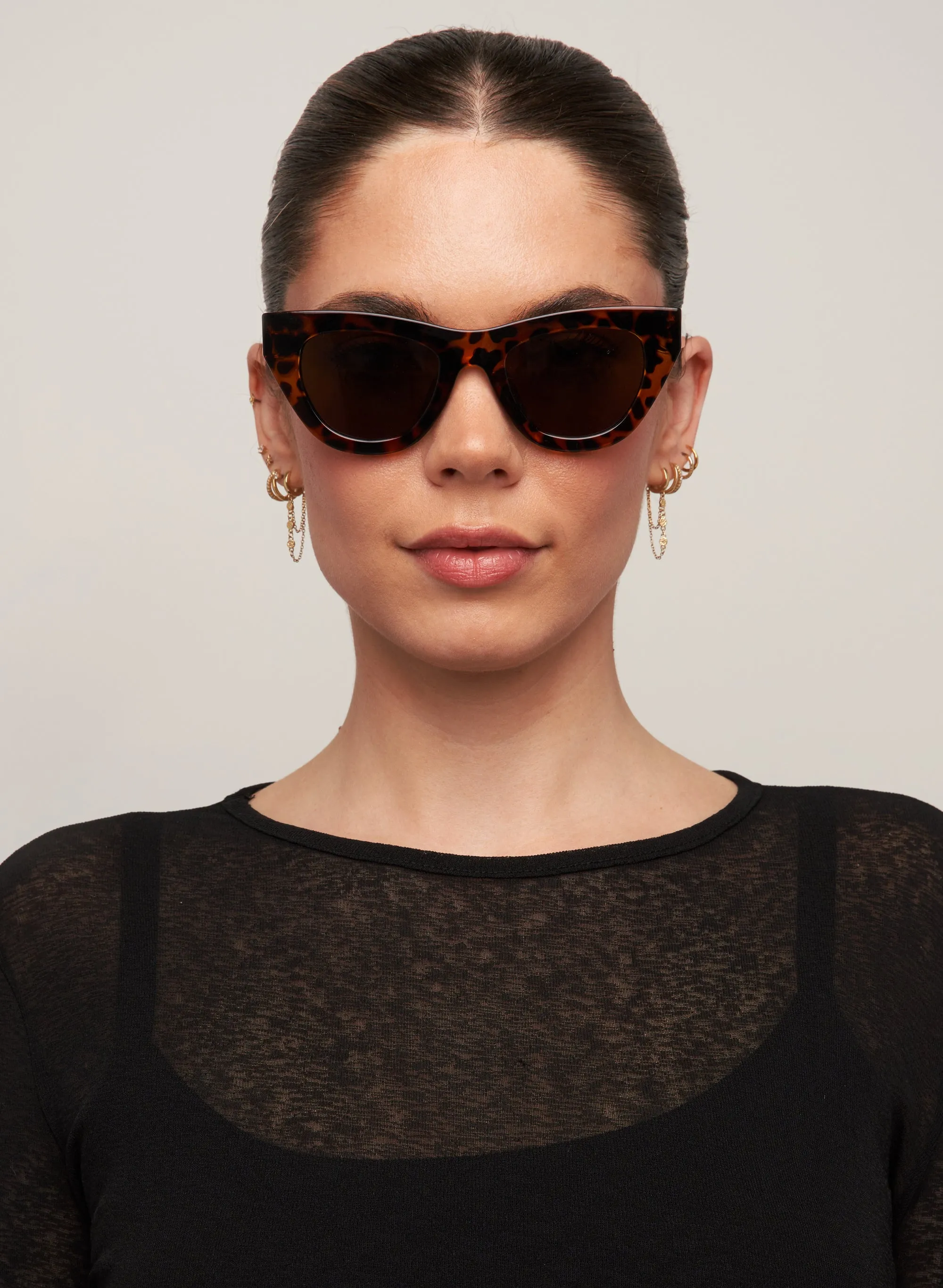 Kinni - Tortoiseshell sold by Otra Eyewear product image thumbnail 4
