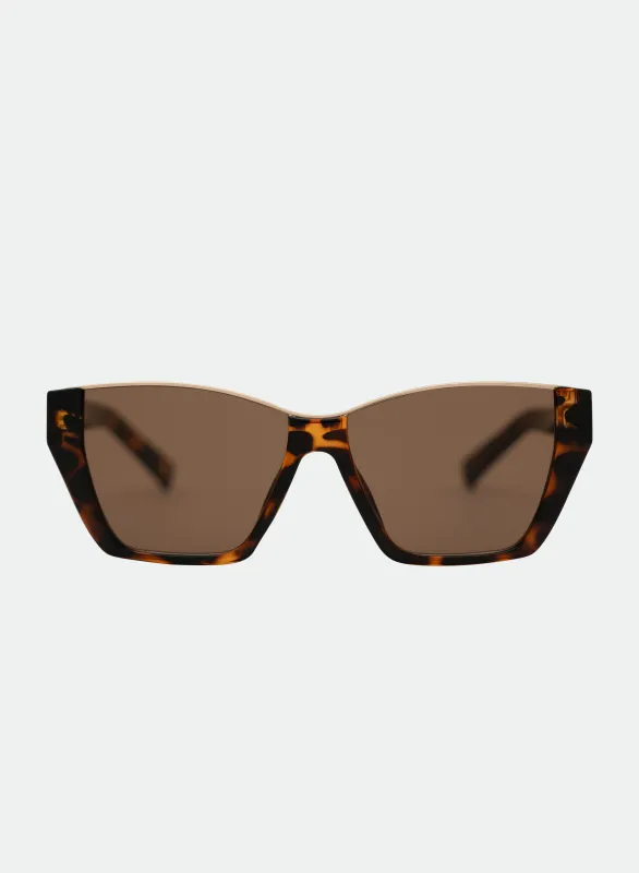 Belle - Tortoiseshell made by Otra Eyewear
