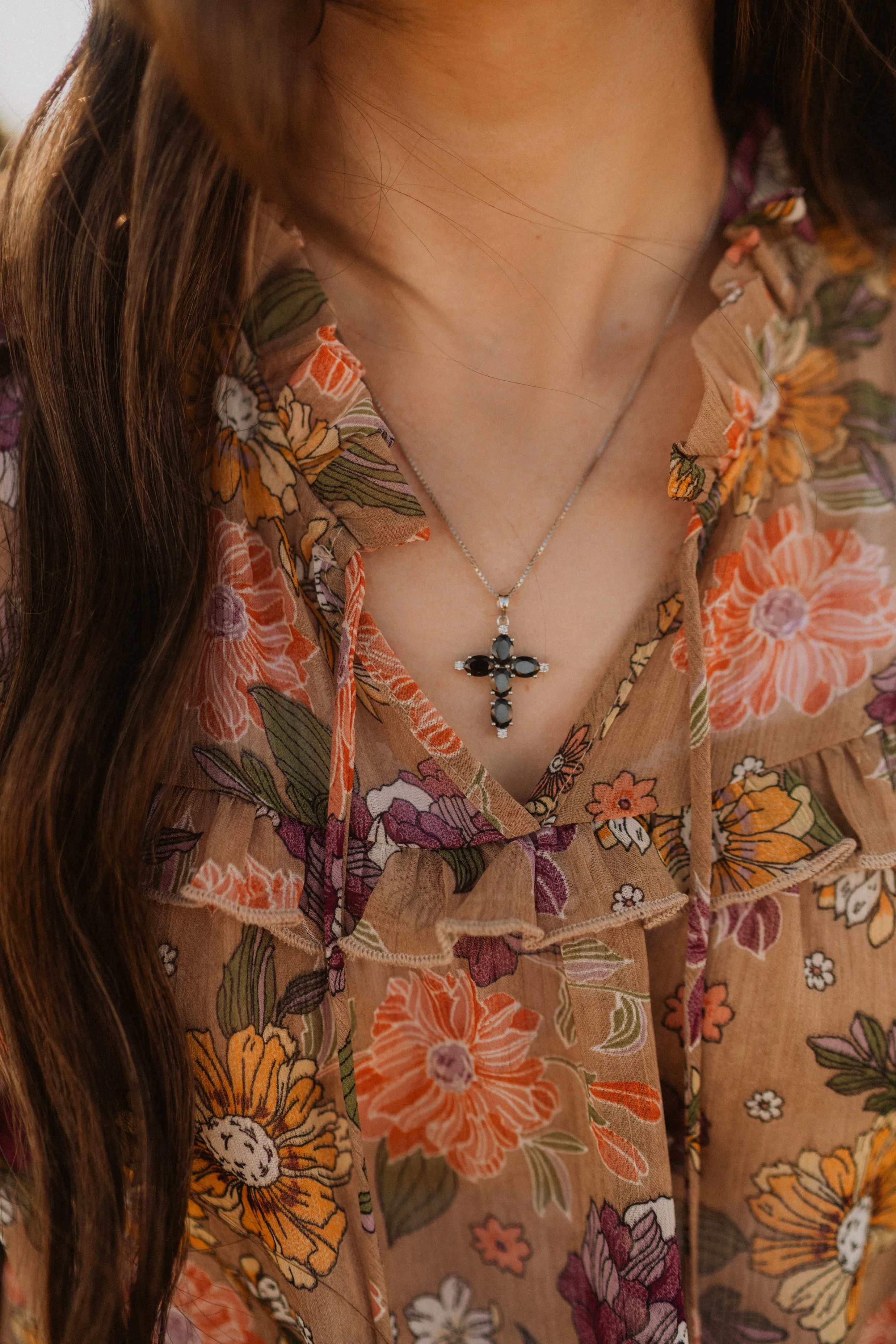 Vanzen Cross Necklace sold by Goldie Lew product image thumbnail 5