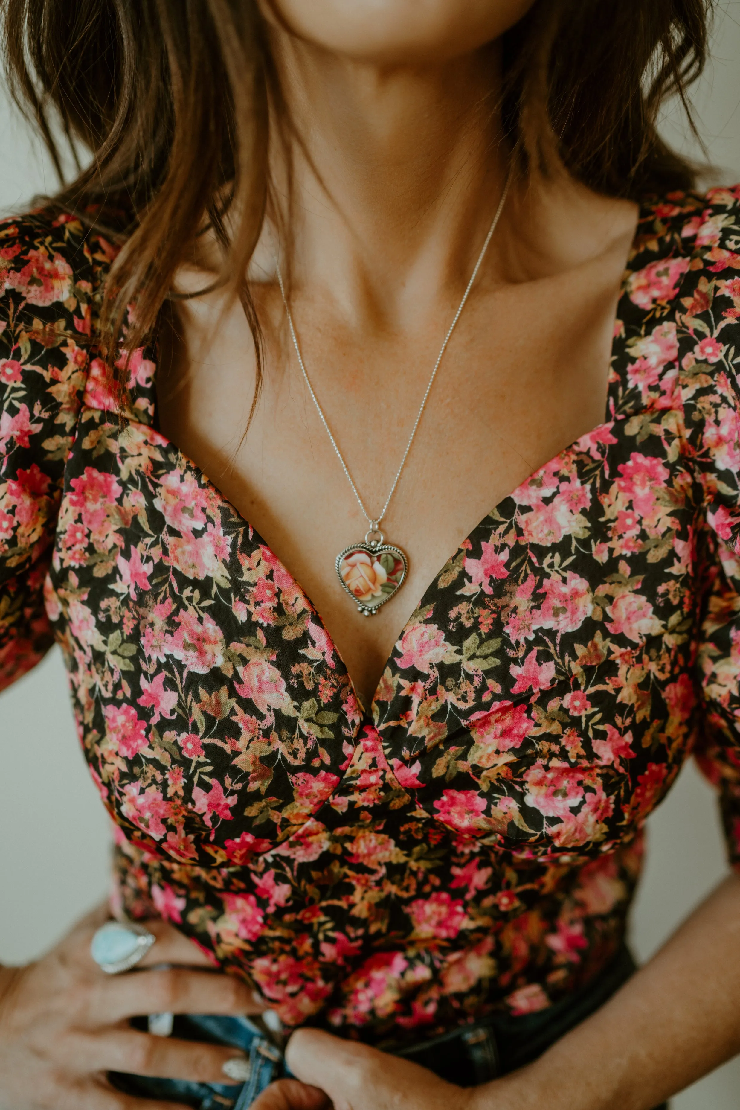 Larsa Flower Necklace sold by Goldie Lew product image thumbnail 2