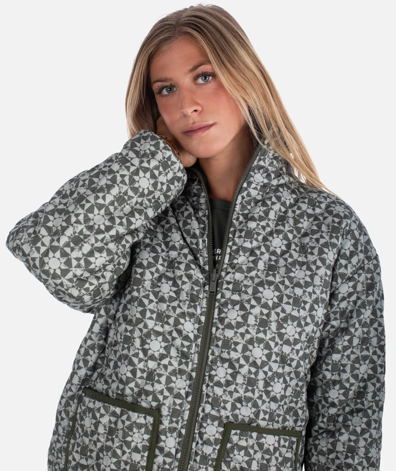 Rainier Reversible Puffer - Olive sold by JETTY product image thumbnail 5