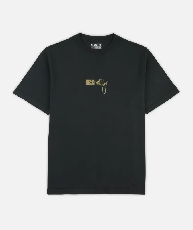 Rock Script Tee - Graphite made by JETTY