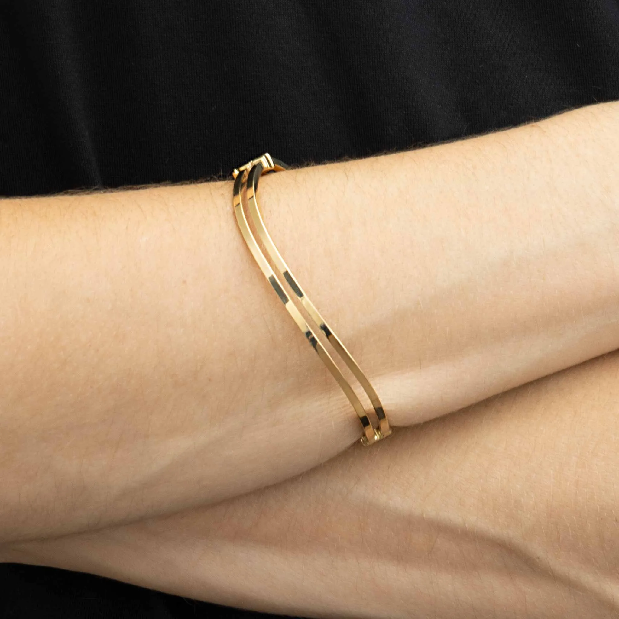 The Hudson Bangle sold by Oradina product image thumbnail 2