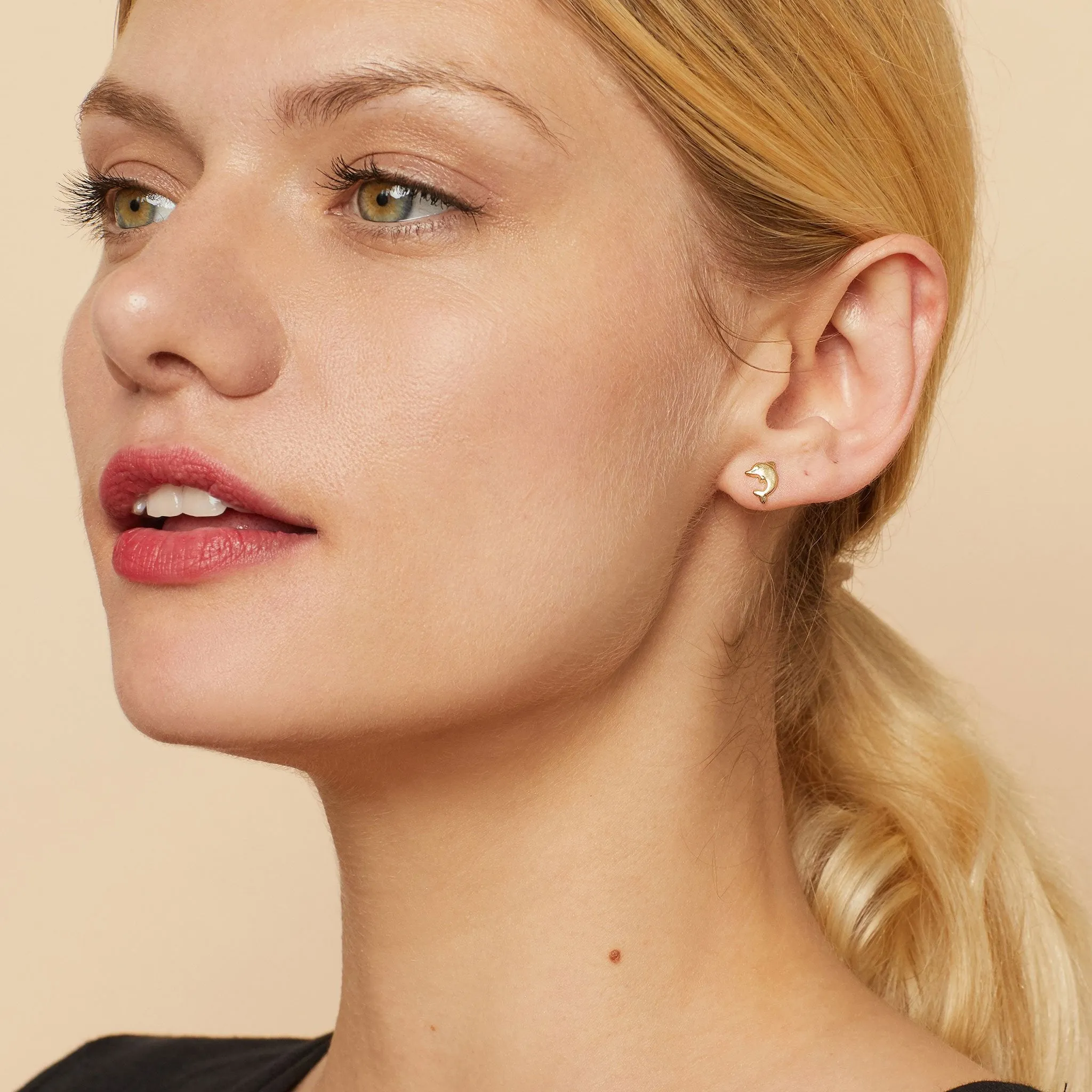 Make a Splash Studs sold by Oradina product image thumbnail 3