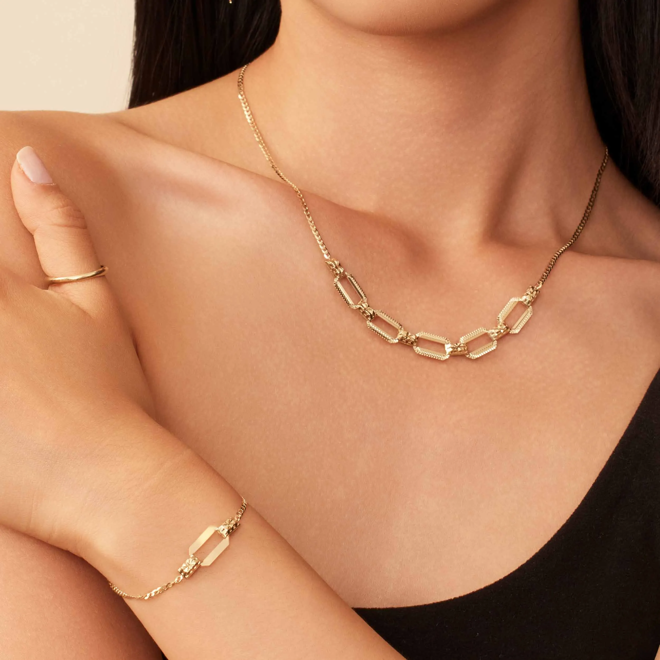 Bellisima Bracelet sold by Oradina product image thumbnail 4