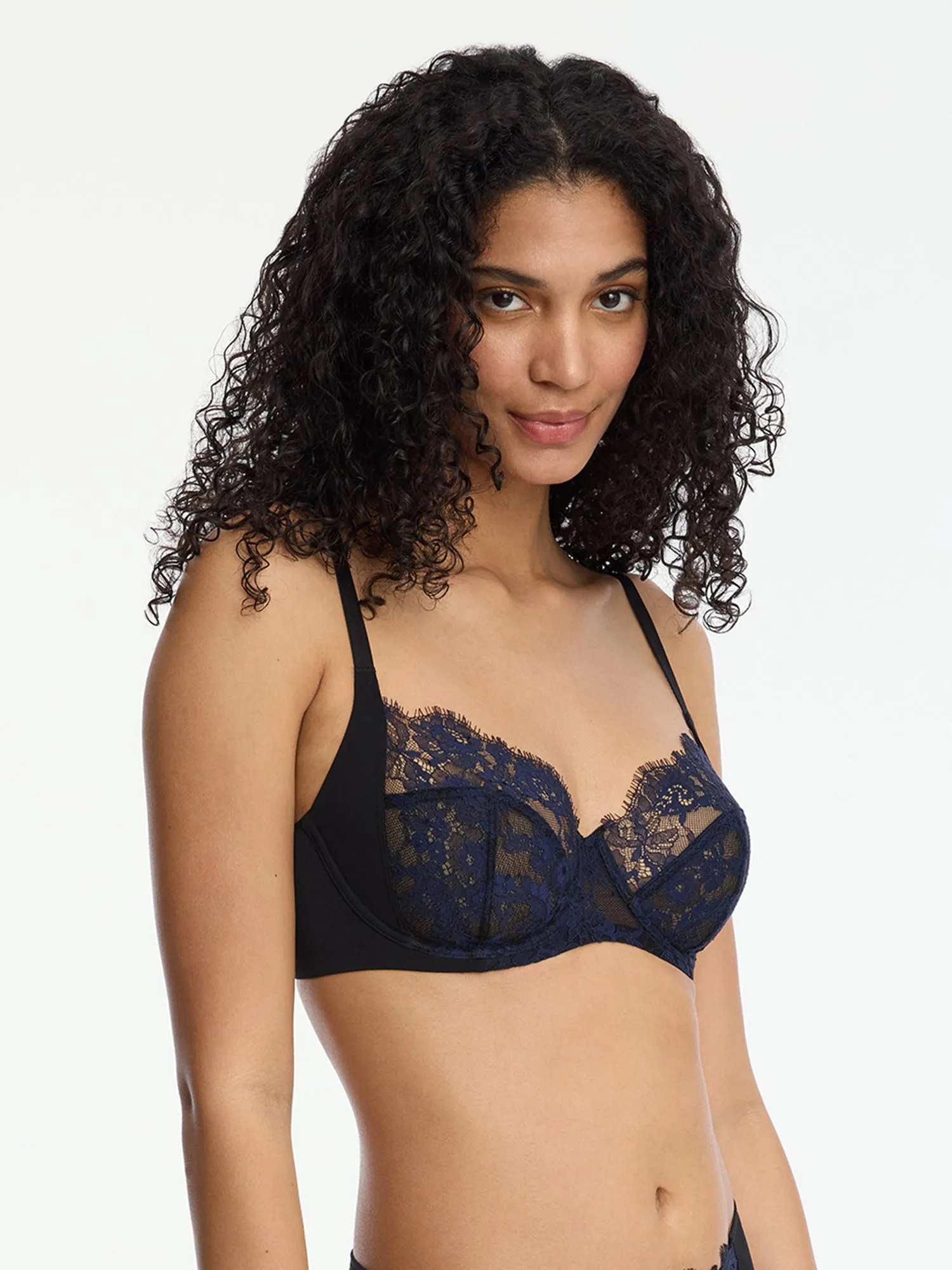 Entice Lace Full Coverage Side Support Underwire Bra sold by Skarlett Blue product image thumbnail 2