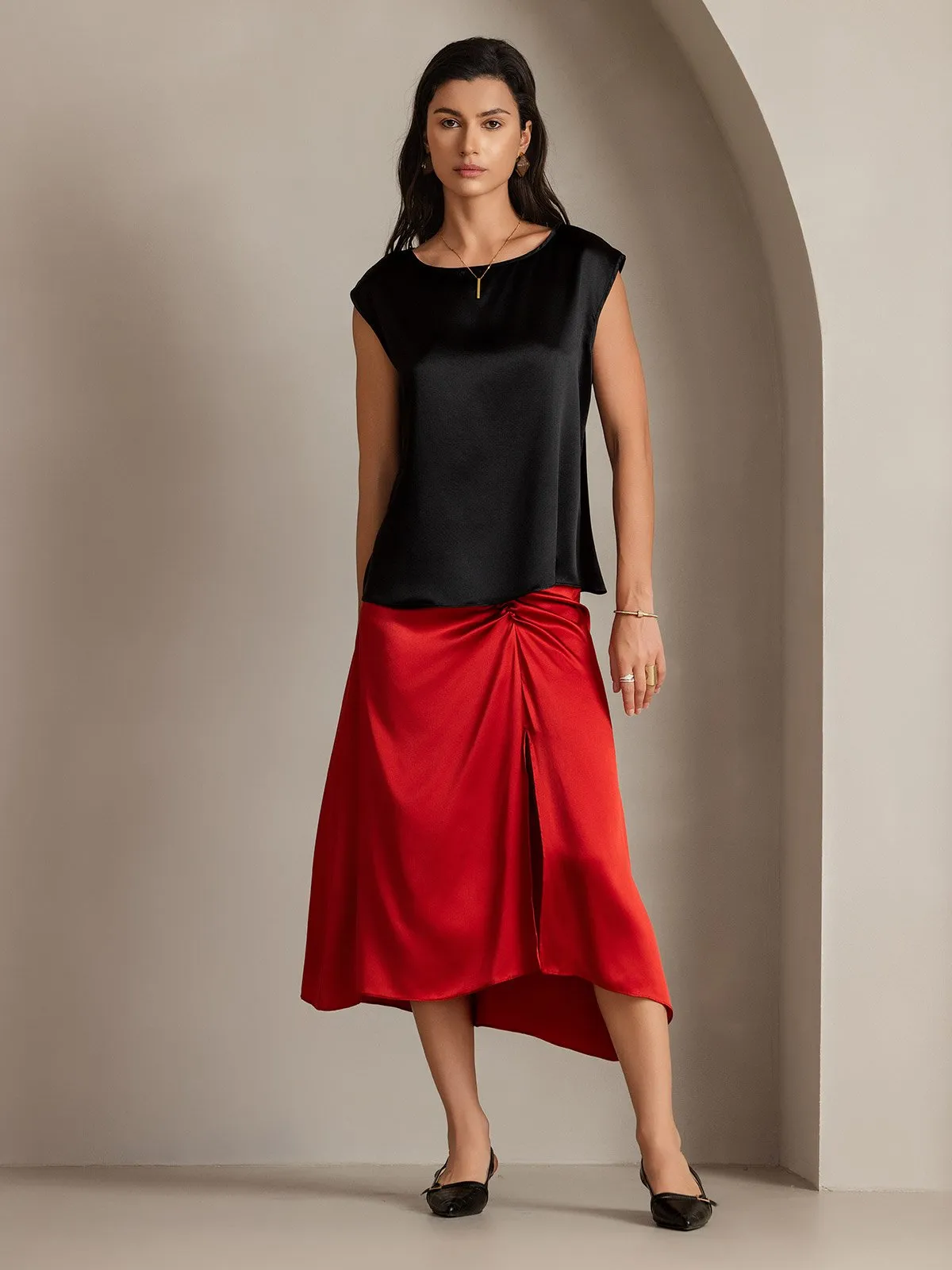 Silk Pleated High Slit Skirt sold by SilkSilky product image thumbnail 4