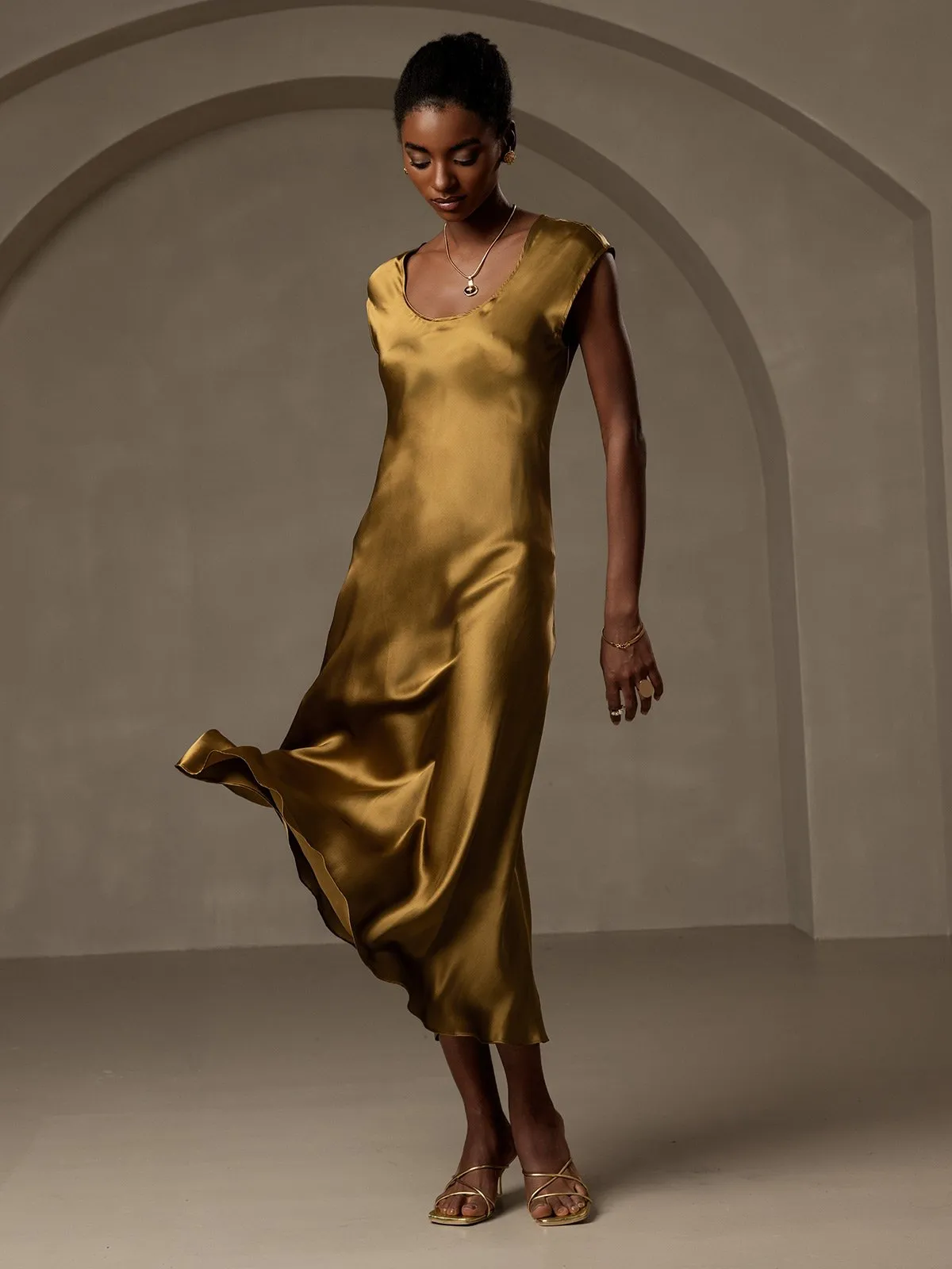 19Momme Silk Cap Sleeve Round Neck Midi Dress sold by SilkSilky product image thumbnail 5