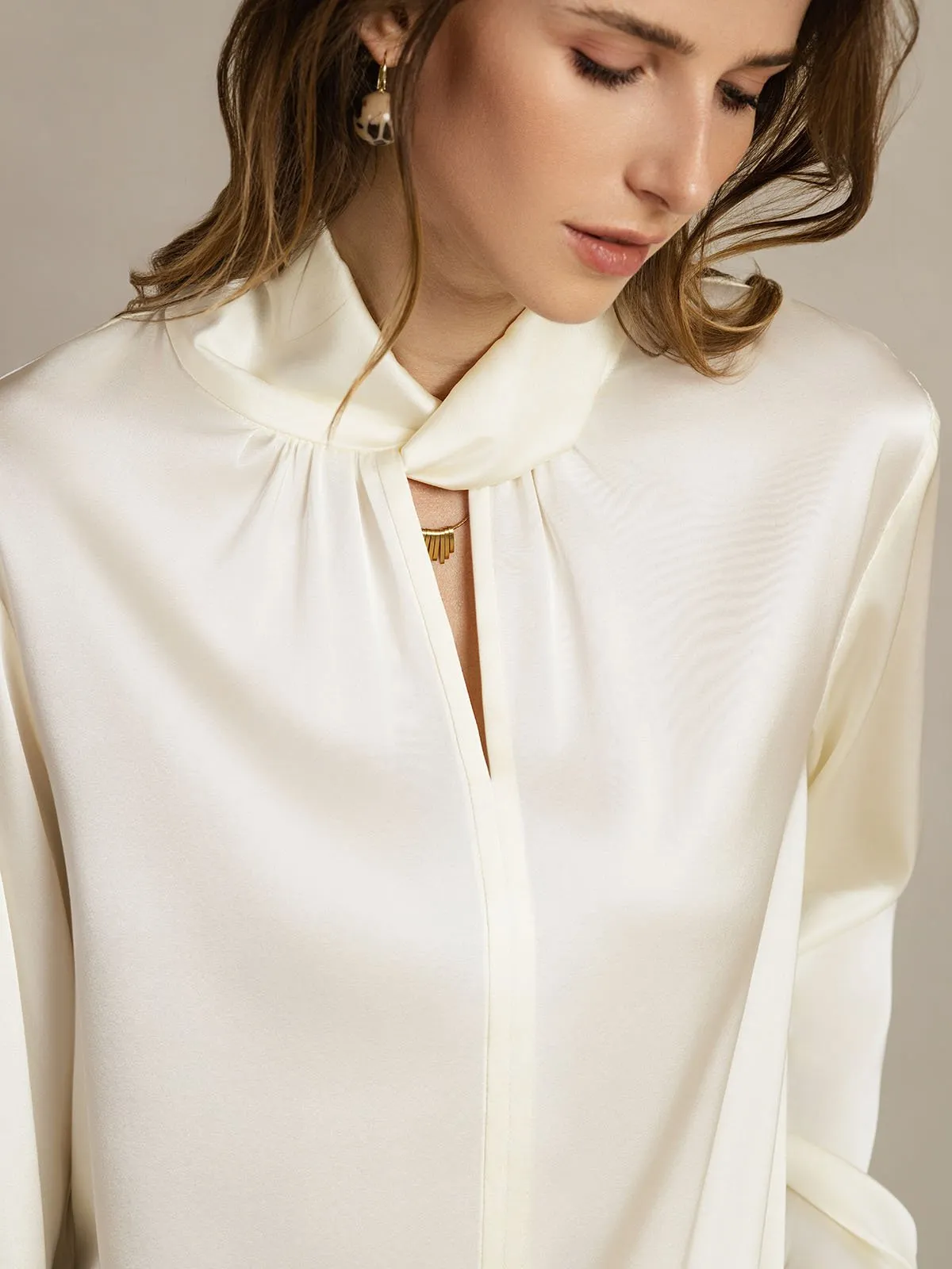 19Momme Silk Keyhole Neck Blouse with Pearl Buttons sold by SilkSilky product image thumbnail 5