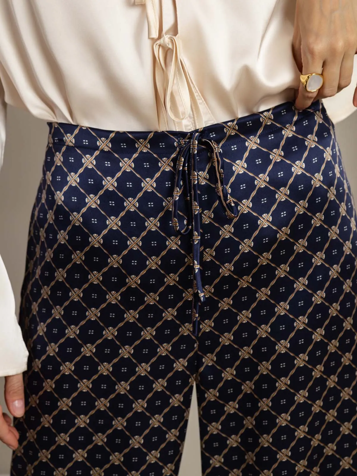 19Momme Silk Navy Chain Print Wide Leg Women's Pants With Side Pockets Design sold by SilkSilky product image thumbnail 5