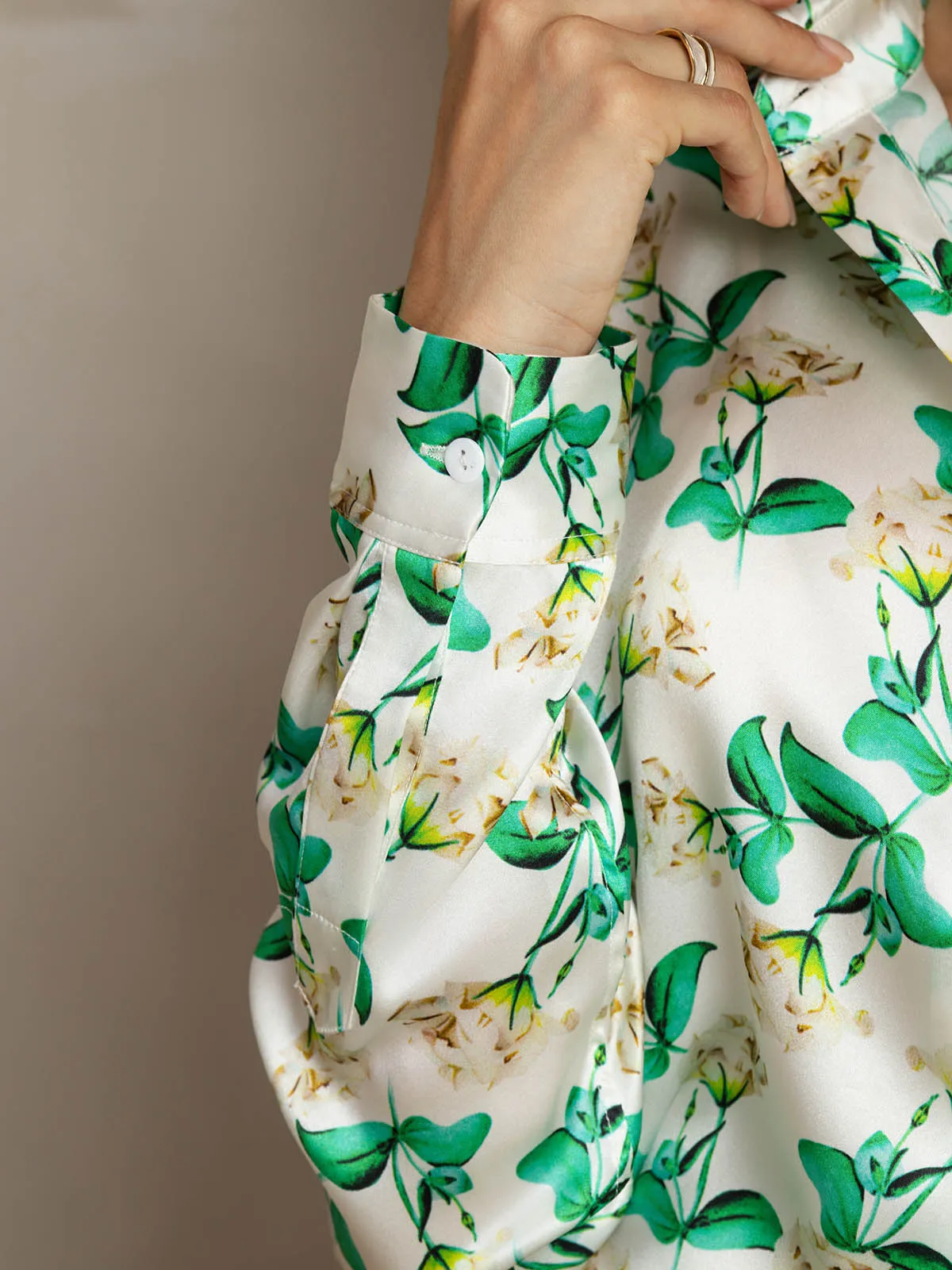 19Momme Silk Long Sleeve Lapel Collar Green Floral Women's Shirt sold by SilkSilky product image thumbnail 4