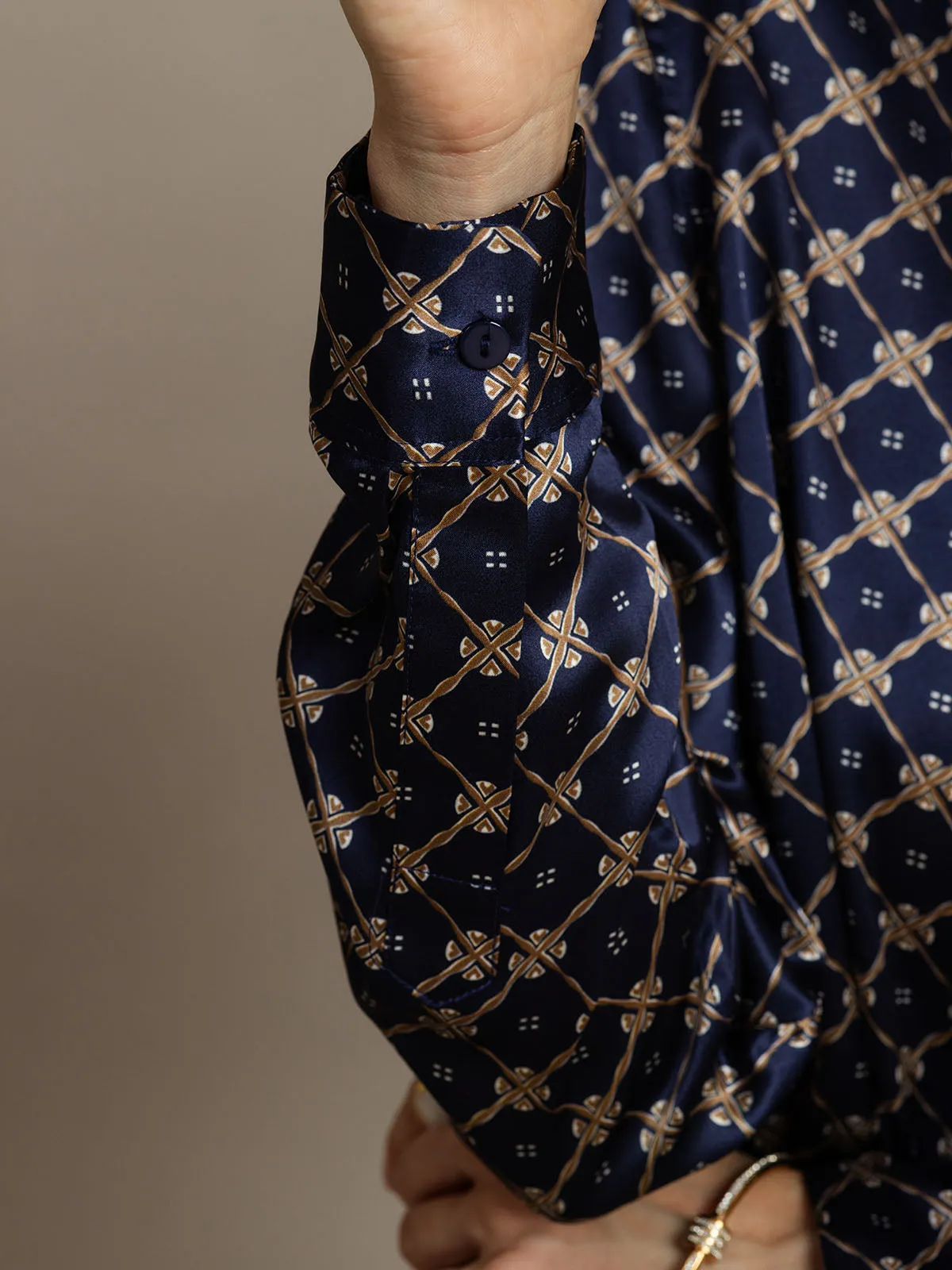 19Momme Silk Long Sleeve Lapel Collar Navy Chain Women's Shirt sold by SilkSilky product image thumbnail 4