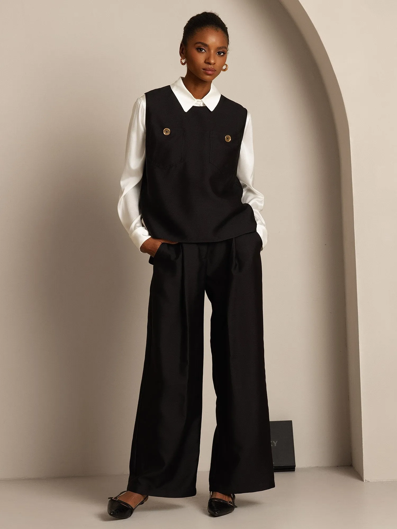 32Momme Silk-Wool Blend Women's Vest with Button Pocket Design sold by SilkSilky product image thumbnail 3