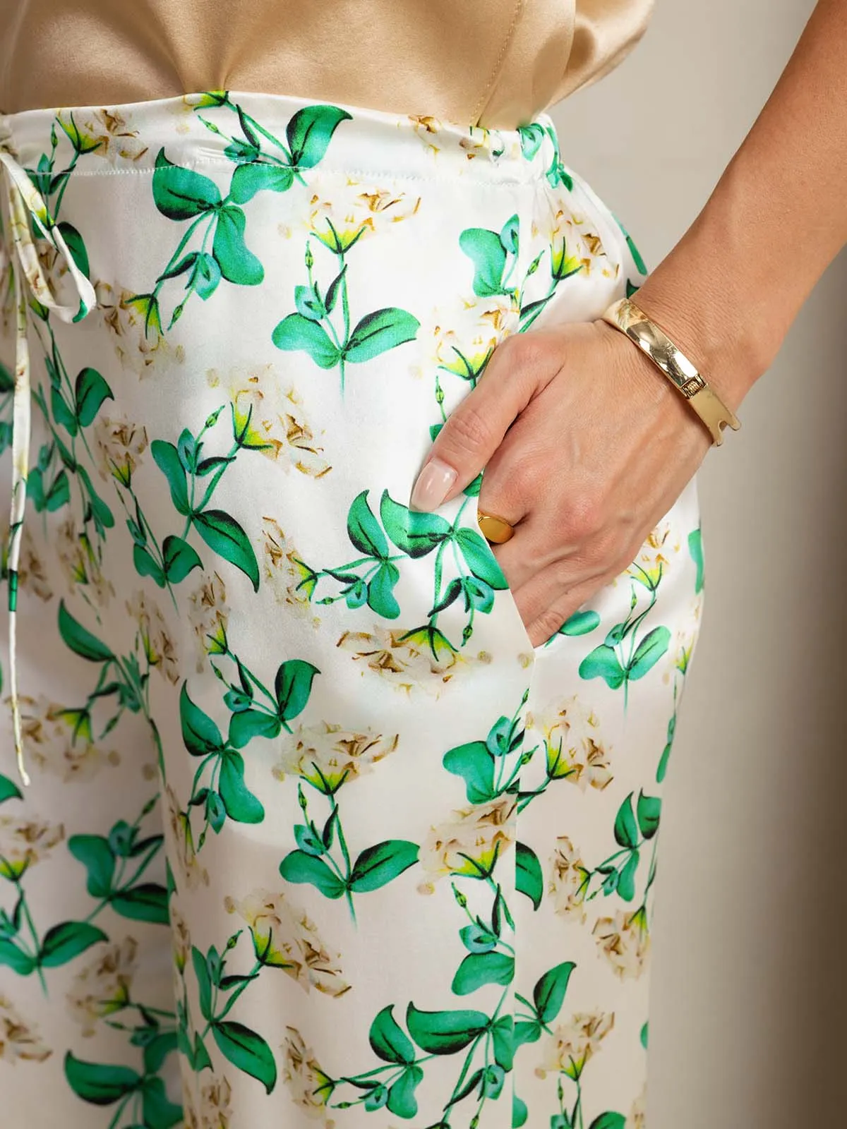 19Momme Silk Green Floral Print Wide Leg Women's Pants With Side Pockets Design sold by SilkSilky product image thumbnail 4