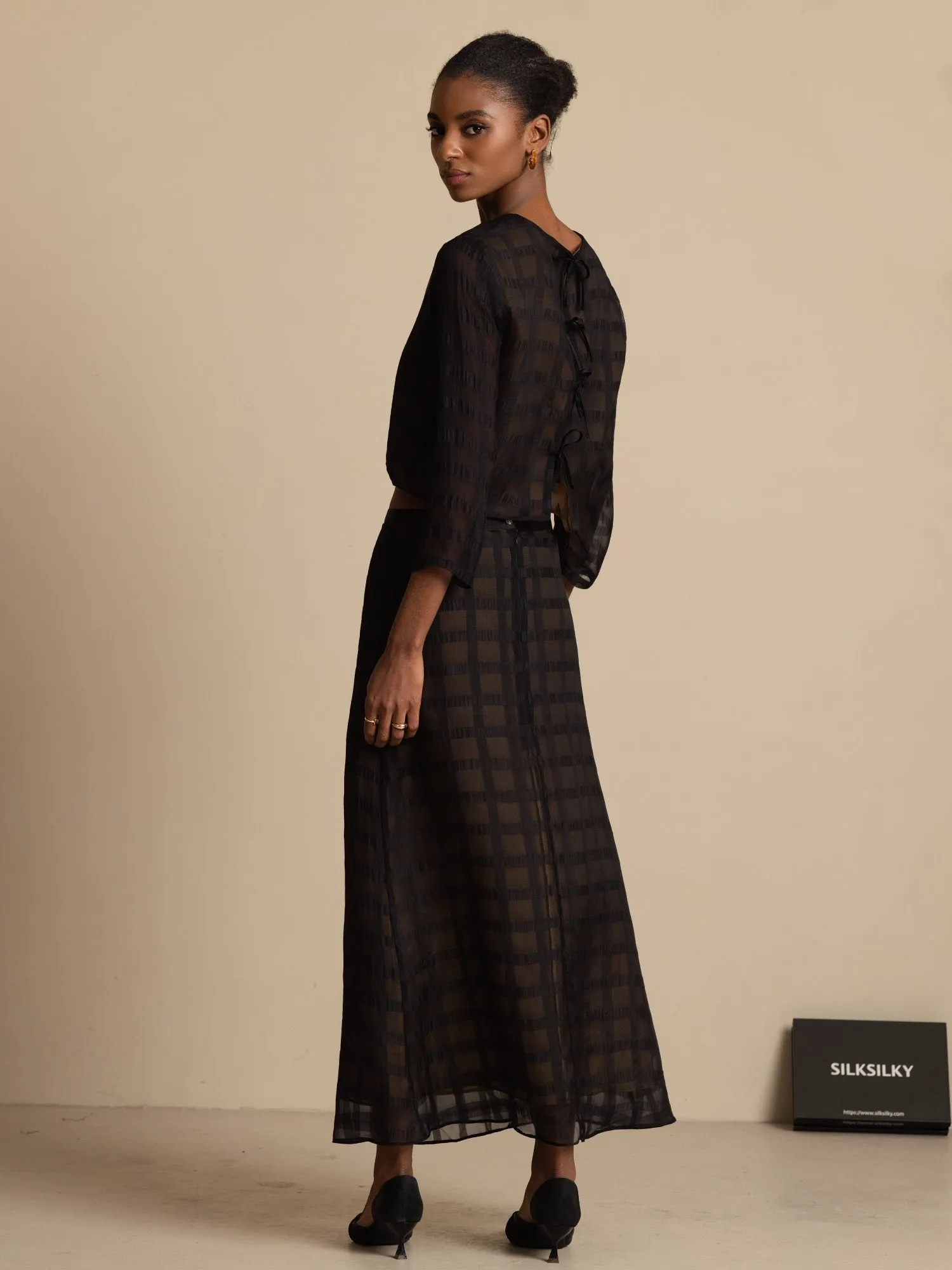 100% Mulberry Silk Women's Textured Grid Crop Blouse & A-Line Long Skirt Set sold by SilkSilky product image thumbnail 2