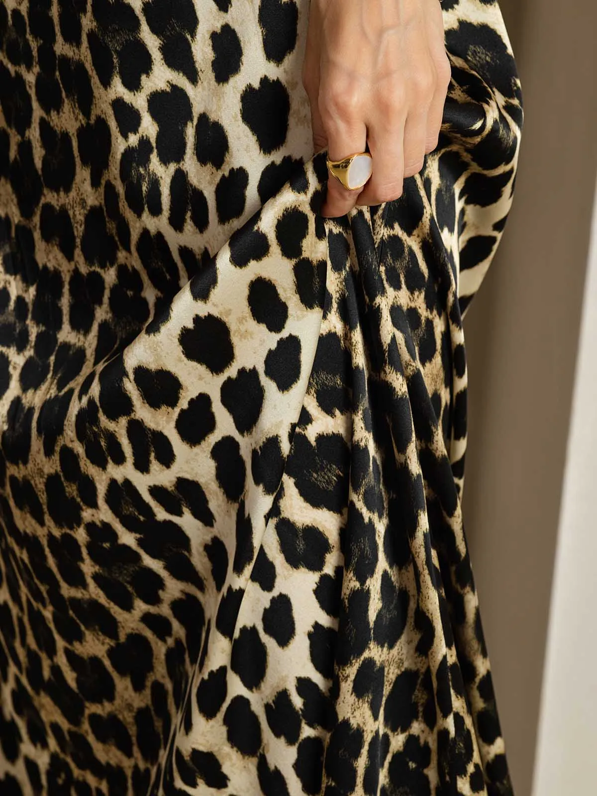Clearance - 19Momme Silk Leopard Print Cap Sleeve Midi Dress sold by SilkSilky product image thumbnail 5