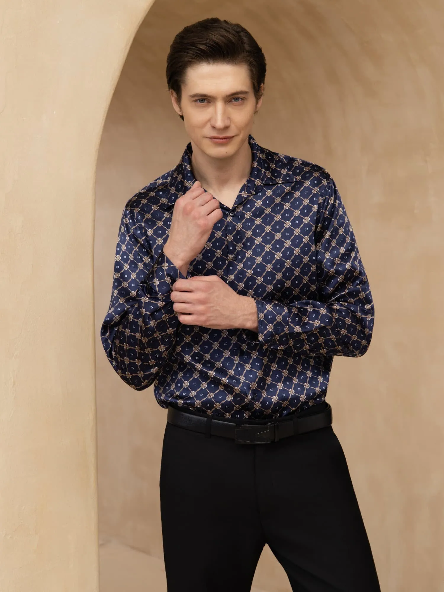 Pure Silk Men's Long Sleeve Lapel Collar Chain Print Shirt sold by SilkSilky product image thumbnail 4