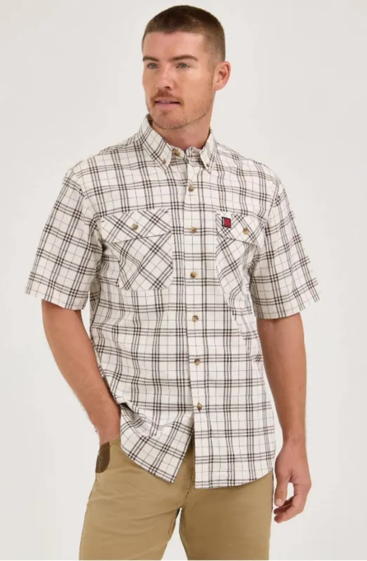 Wrangler RIGGS Men's Workwear Foreman Button-Down Short Sleeve Work Shirt made by Wrangler
