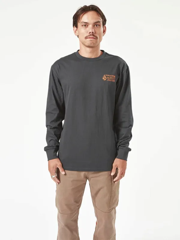 Volcom Men's Logo Graphic Heavyweight Cotton Long Sleeve T-Shirt sold by Work World