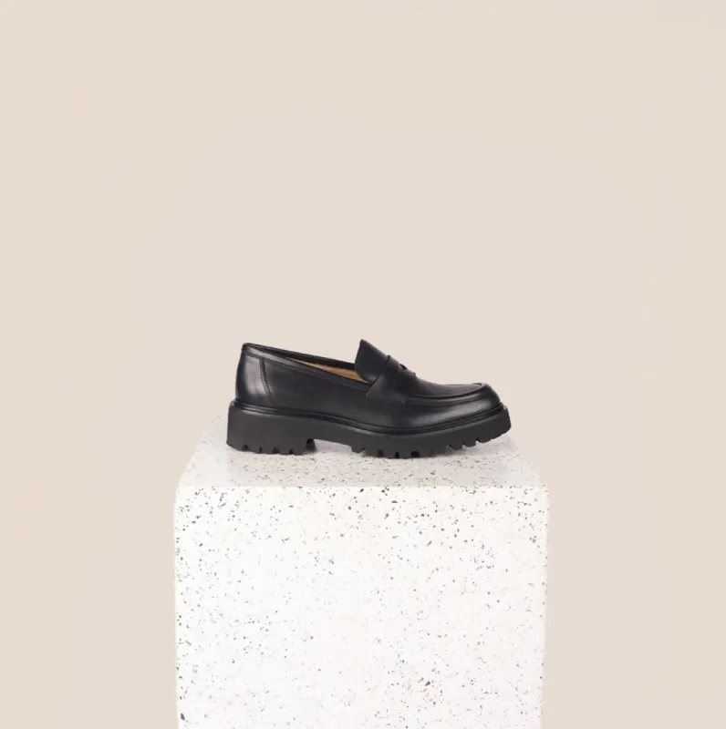 Lodi Due Lug Sole - Black sold by A.Soliani