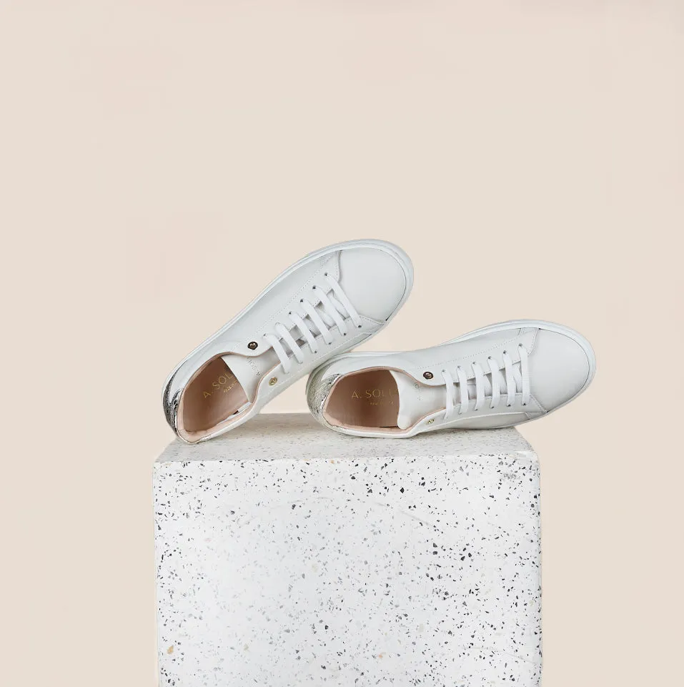 Amalfi - Great White/Dotted Gold sold by A.Soliani product image thumbnail 2