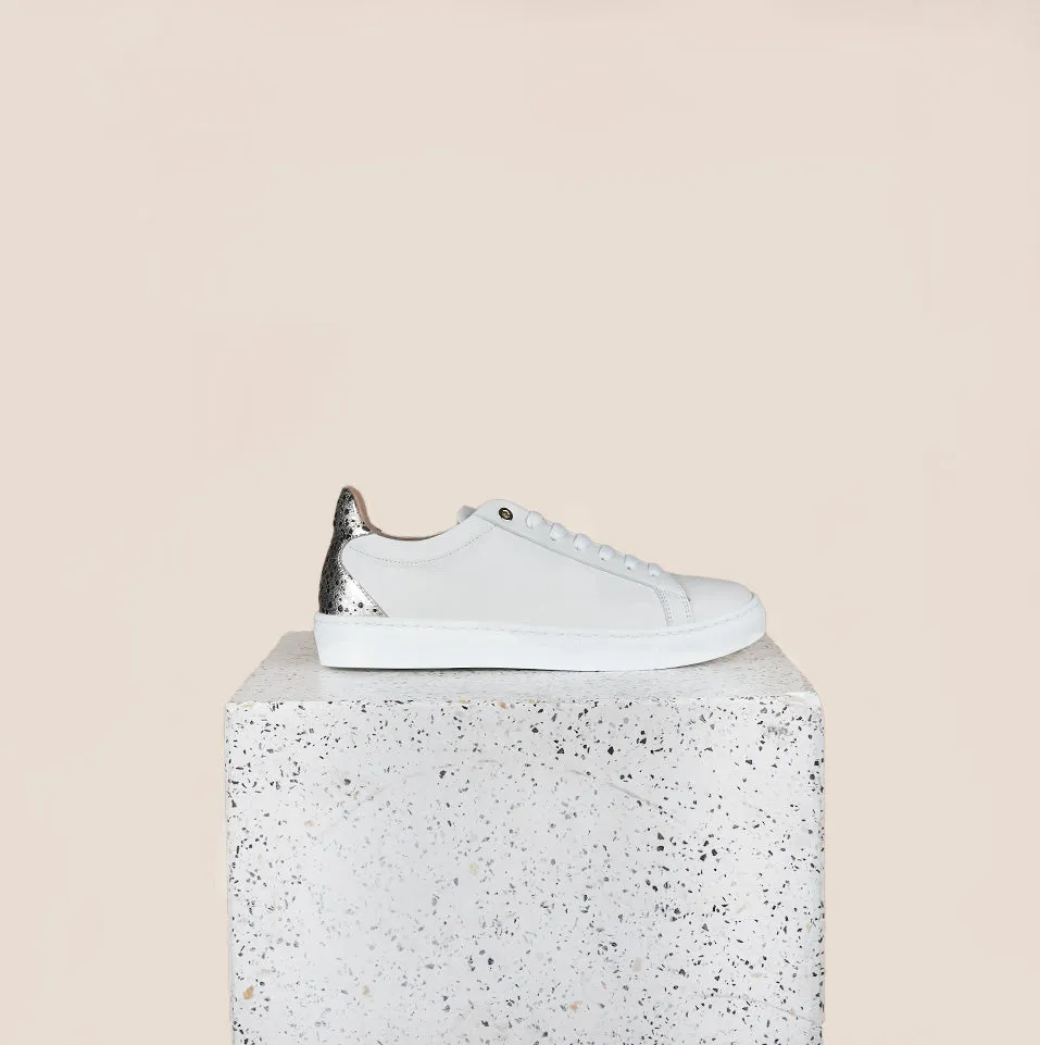 Amalfi - Great White/Dotted Gold sold by A.Soliani