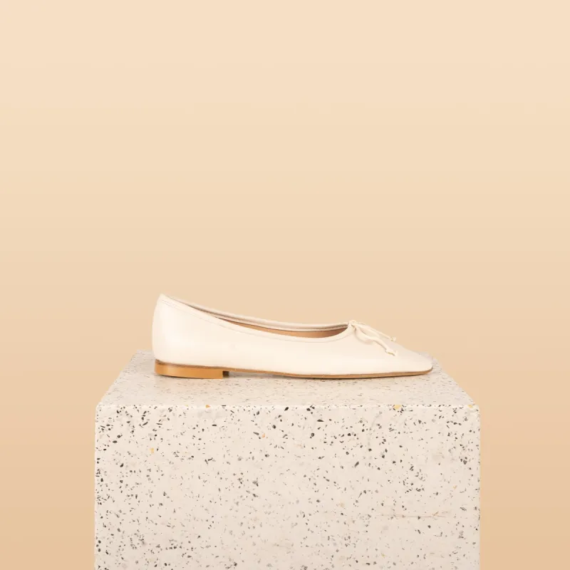 Como - Ivory sold by A.Soliani