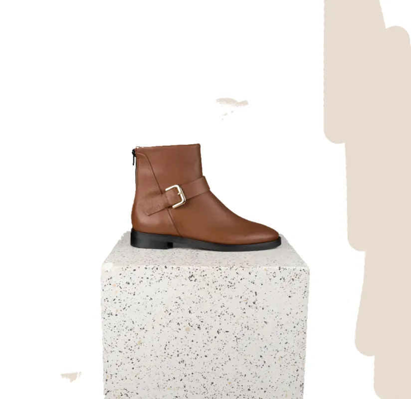 Genova - Caramel Leather sold by A.Soliani