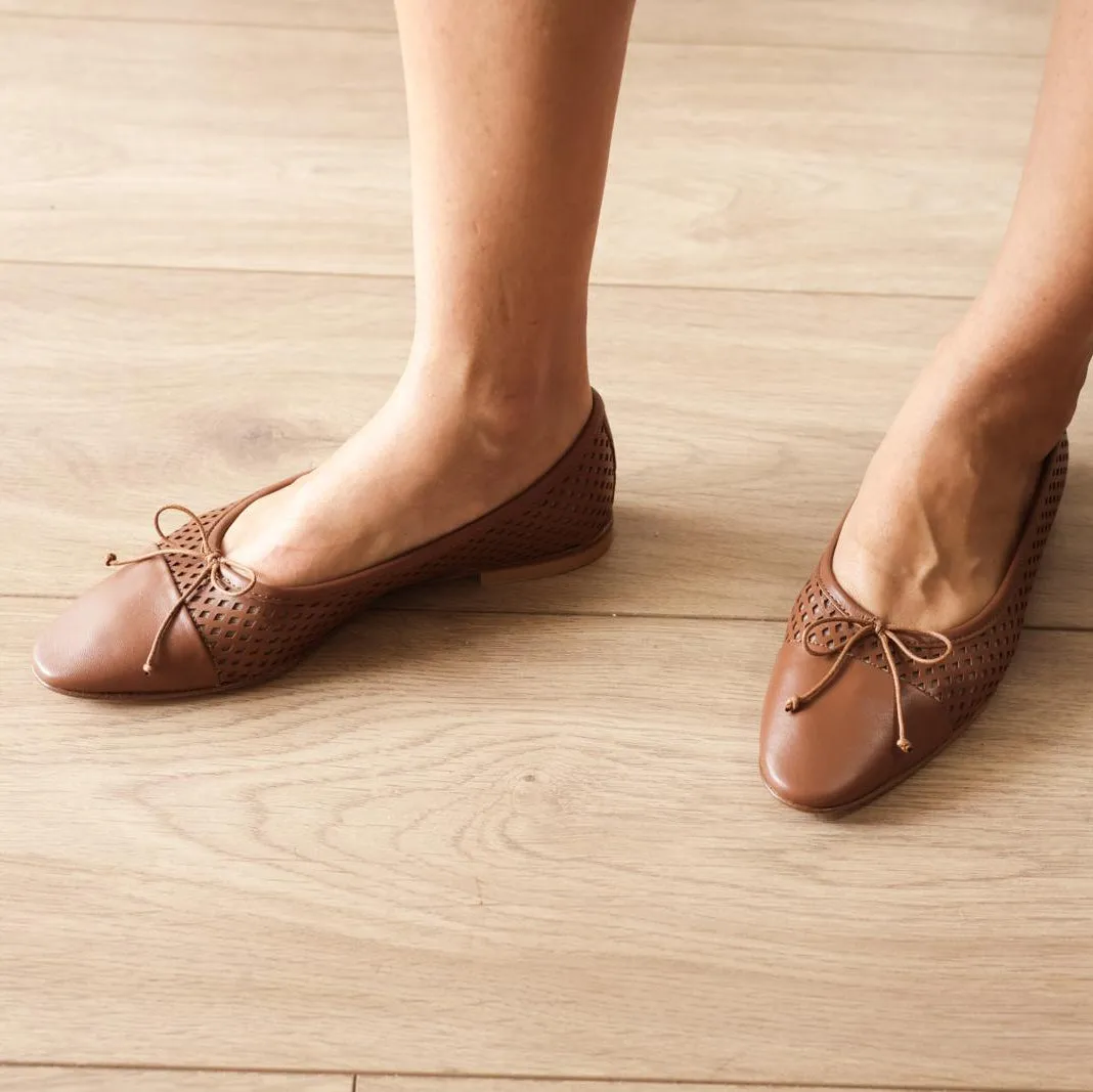 Como - Perforated Pecan (Cap toe) sold by A.Soliani product image thumbnail 3