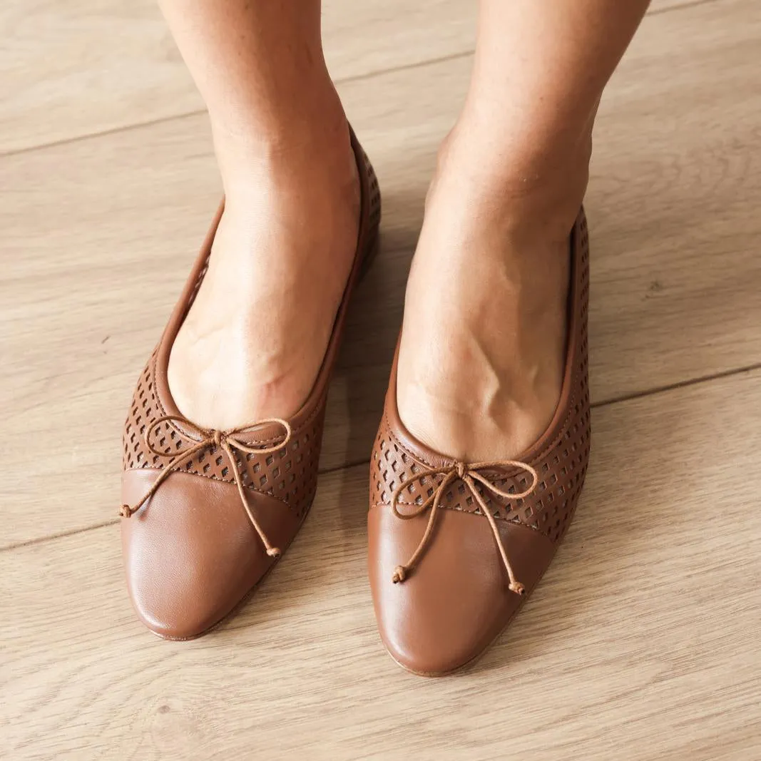 Como - Perforated Pecan (Cap toe) sold by A.Soliani product image thumbnail 5