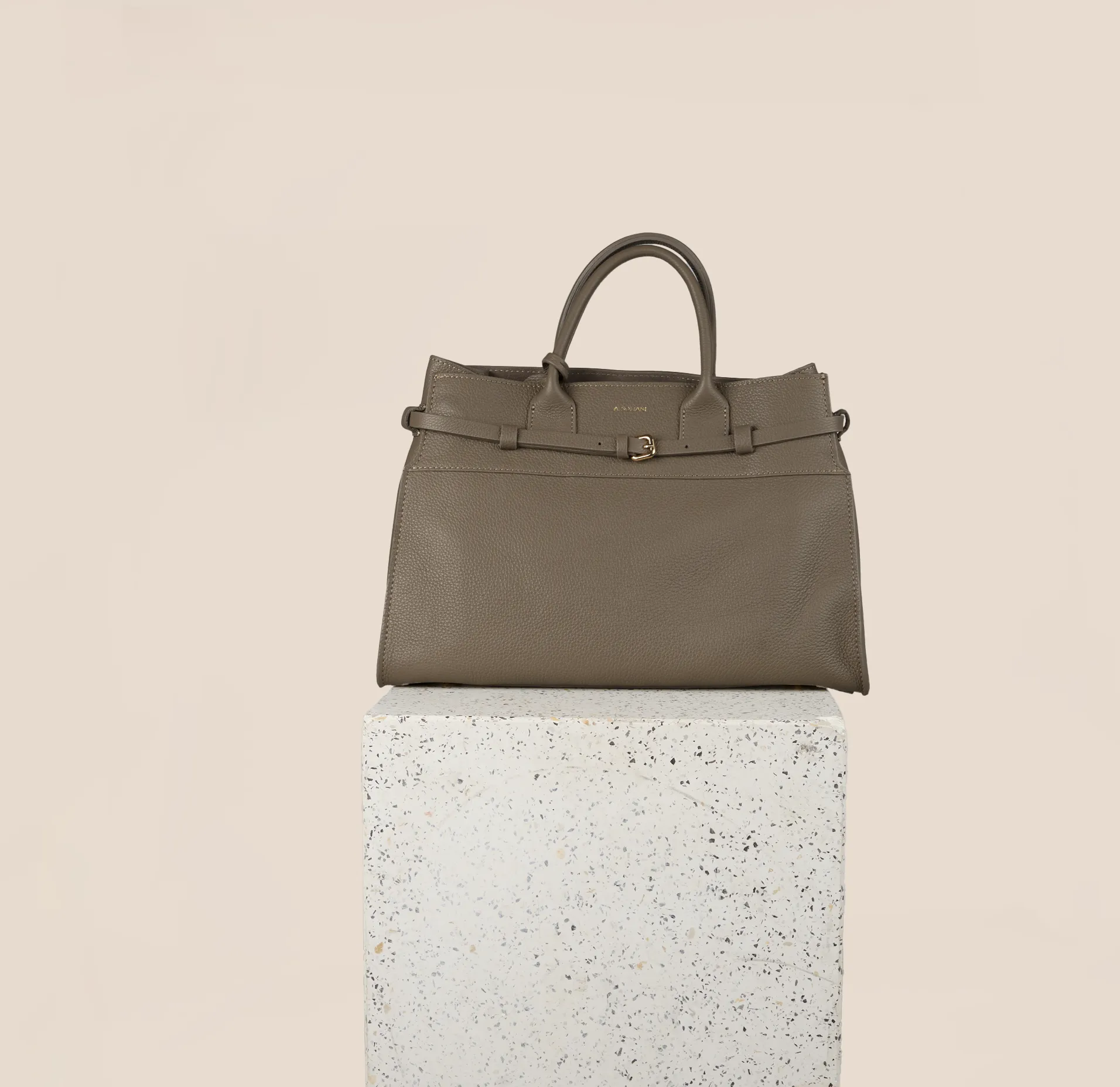 Brera Grande - Taupe sold by A.Soliani