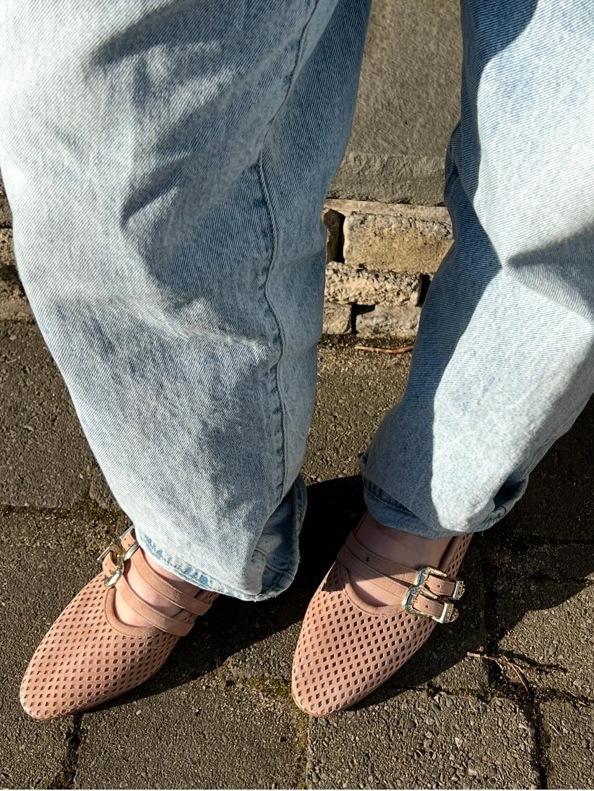 Udine - Perforated Rose Wind sold by A.Soliani product image thumbnail 3