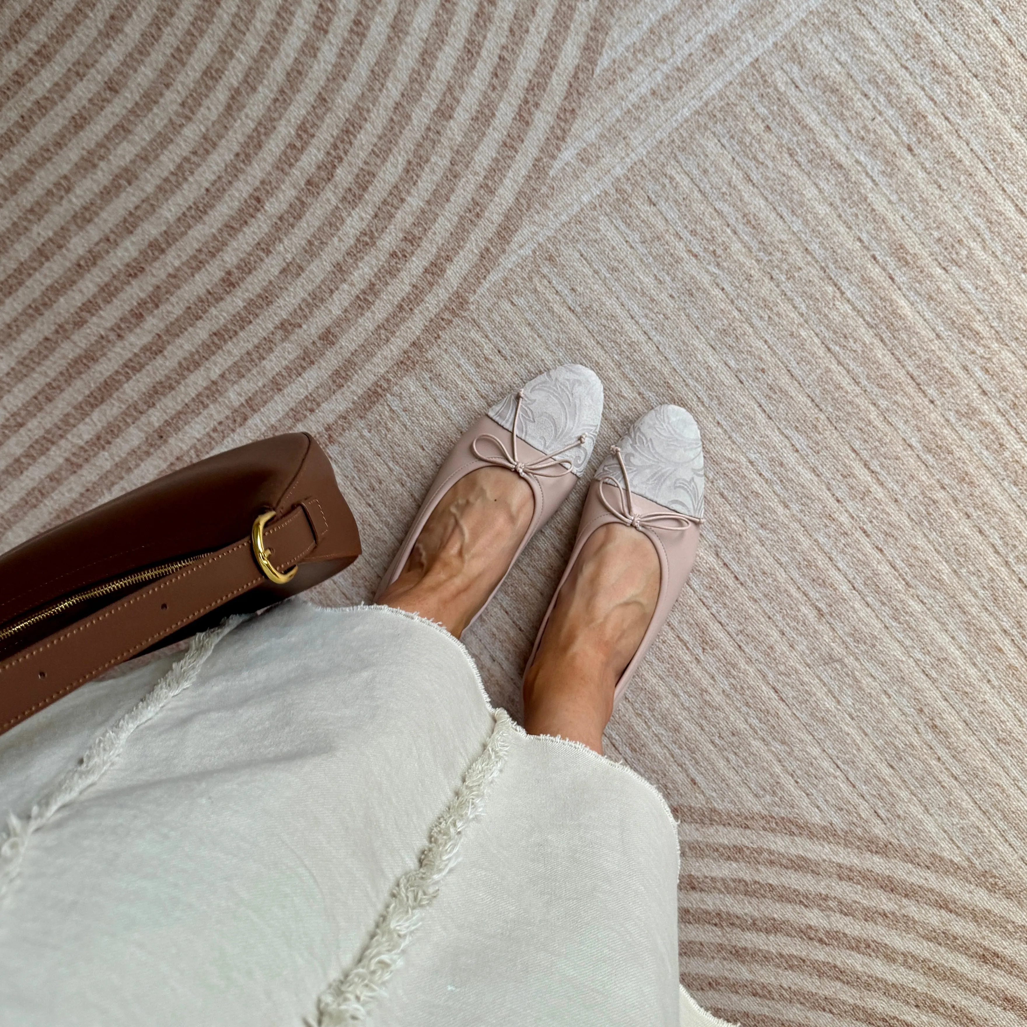 Como - Blush/Rose Leaves LIMITED EDITION sold by A.Soliani product image thumbnail 3