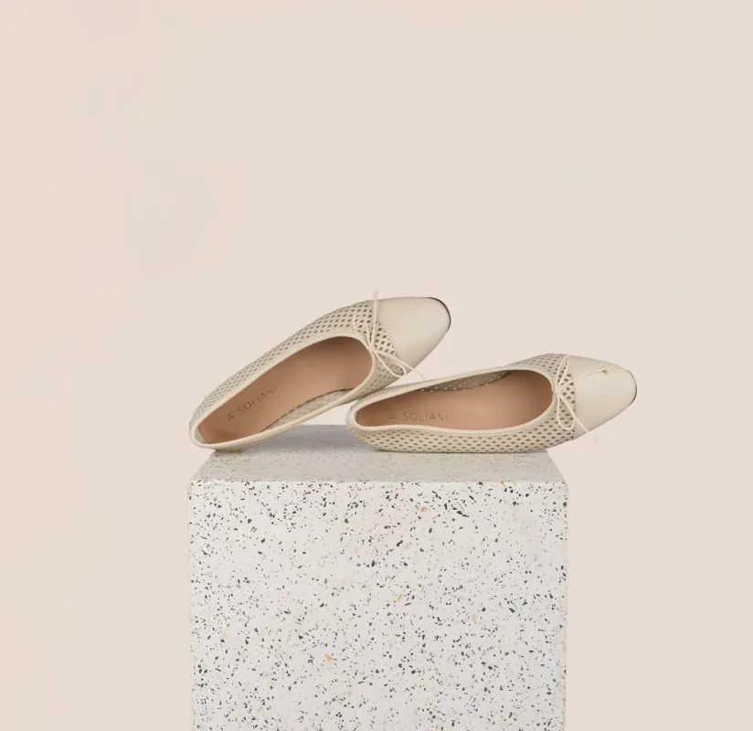 Como - Perforated Ivory (cap toe) sold by A.Soliani