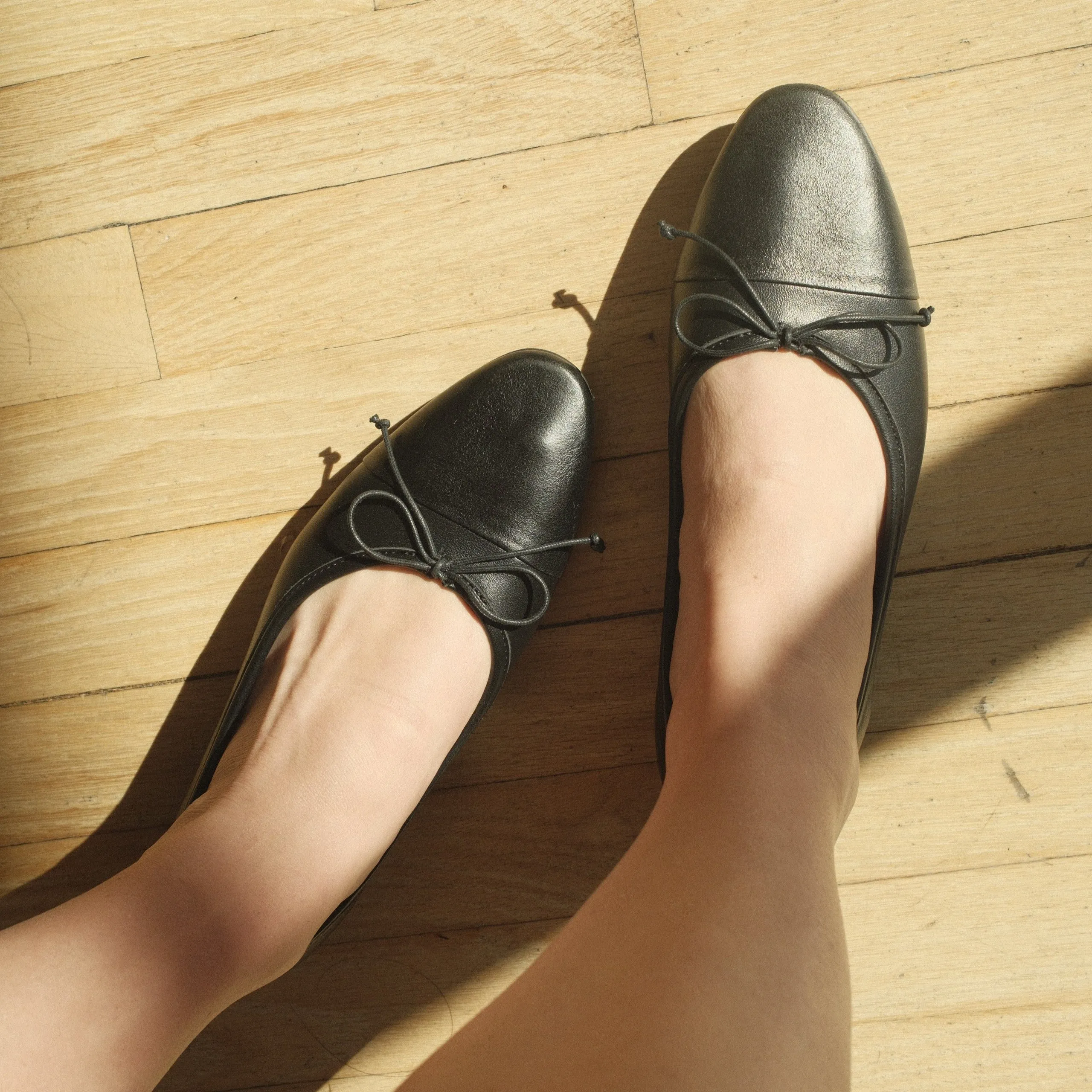 Como - Black Leather / Mist sold by A.Soliani product image thumbnail 3