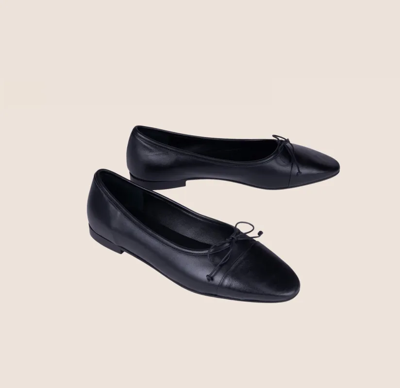 Como - Black Leather / Mist sold by A.Soliani