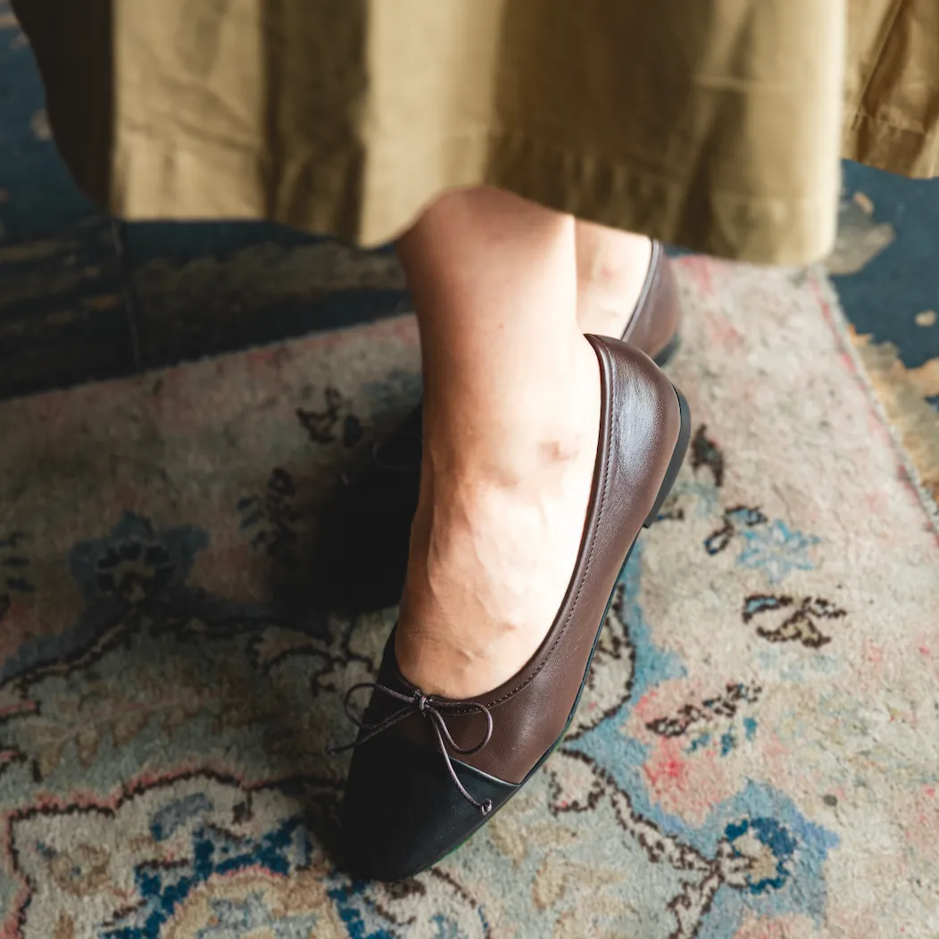 Como - Chocolate/Black sold by A.Soliani product image thumbnail 3