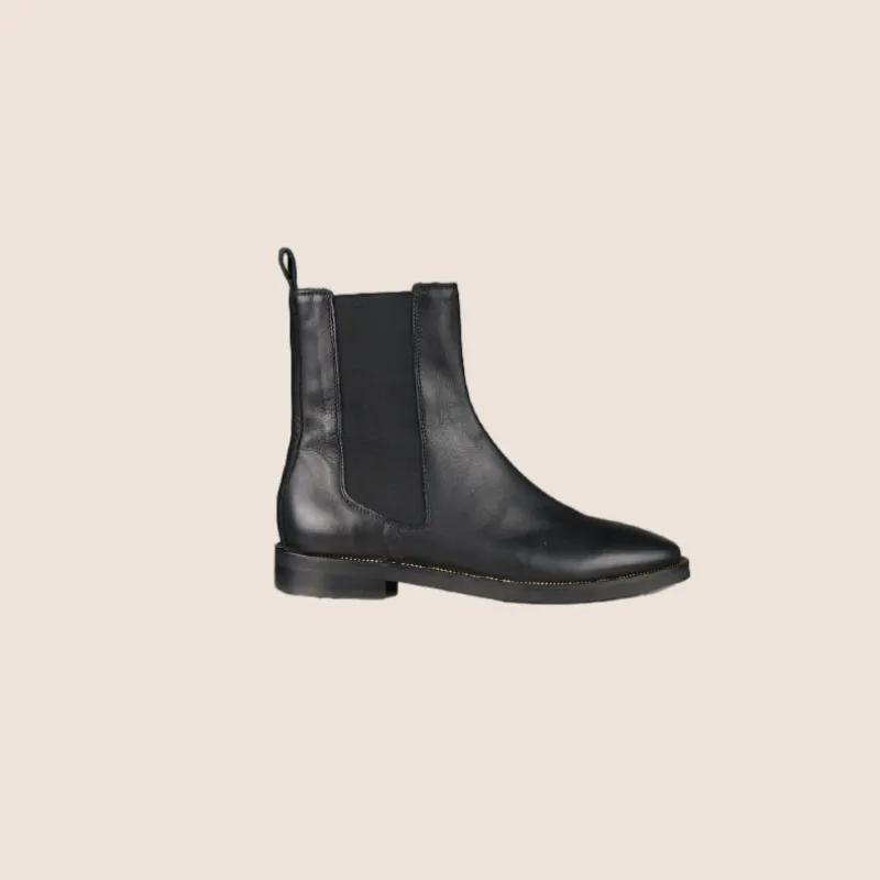 Pavia - Black Leather sold by A.Soliani