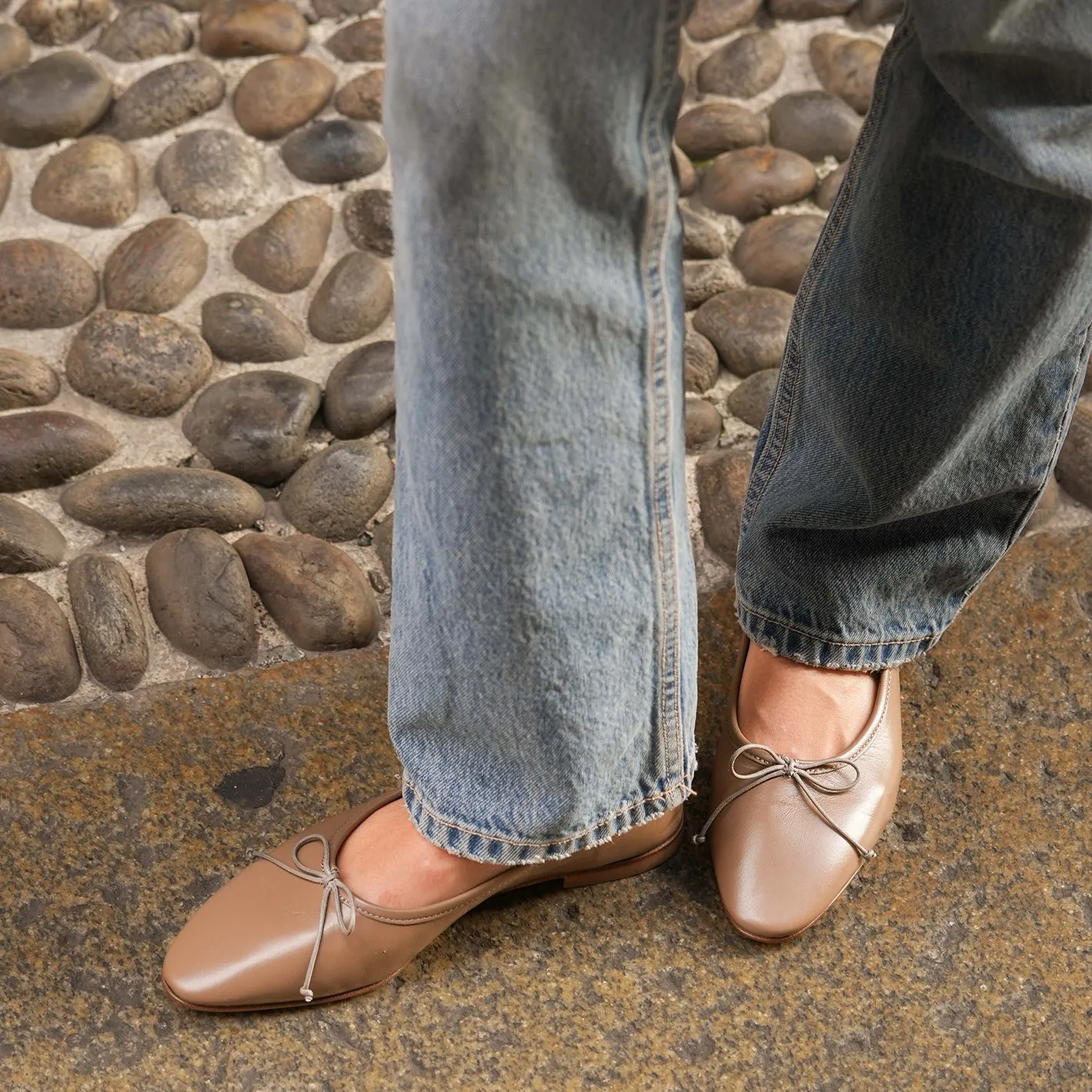 Como - Taupe SAMPLE SALE - FINAL SALE sold by A.Soliani product image thumbnail 4