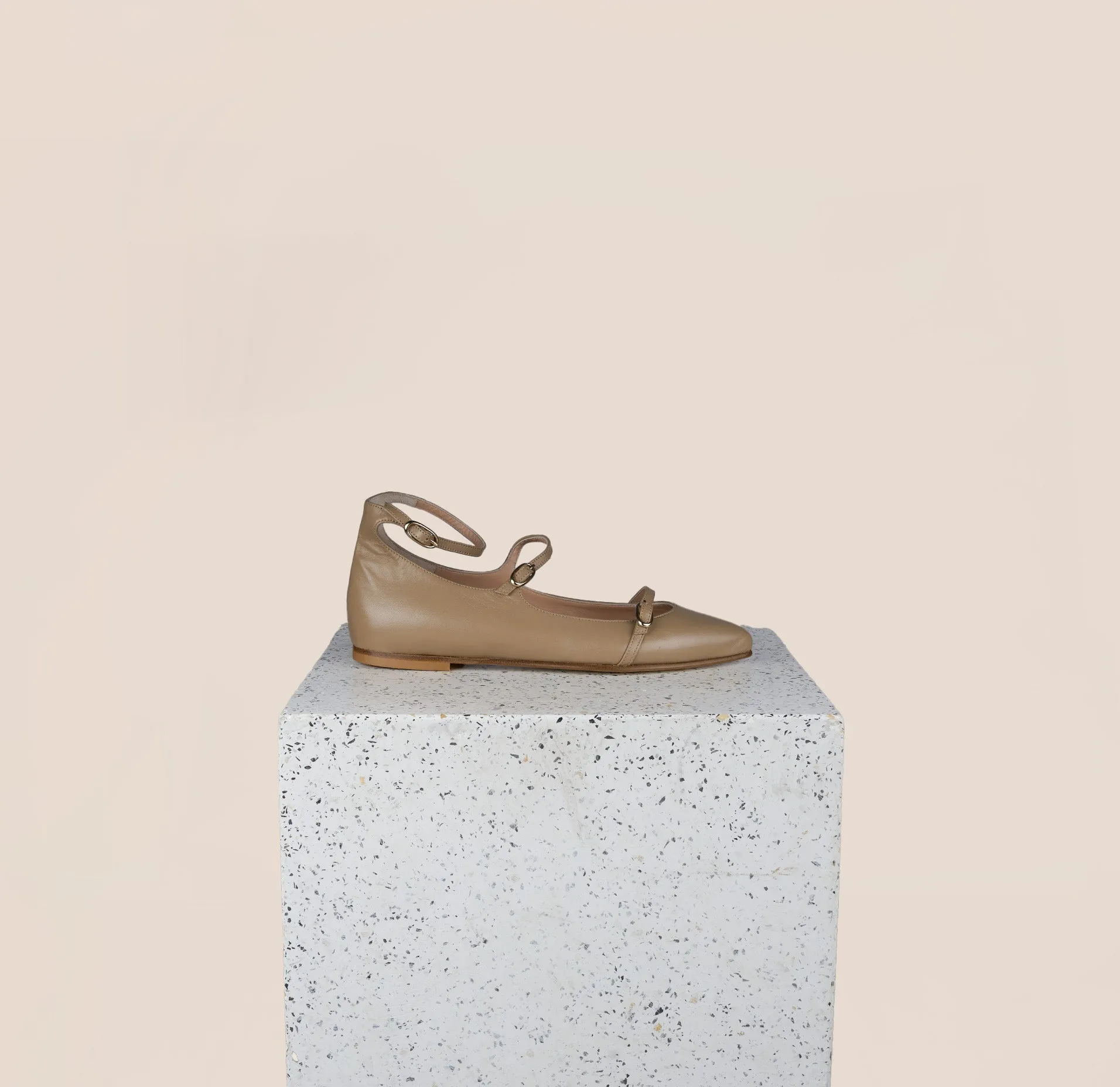 Nola - Argille SAMPLE SALE sold by A.Soliani