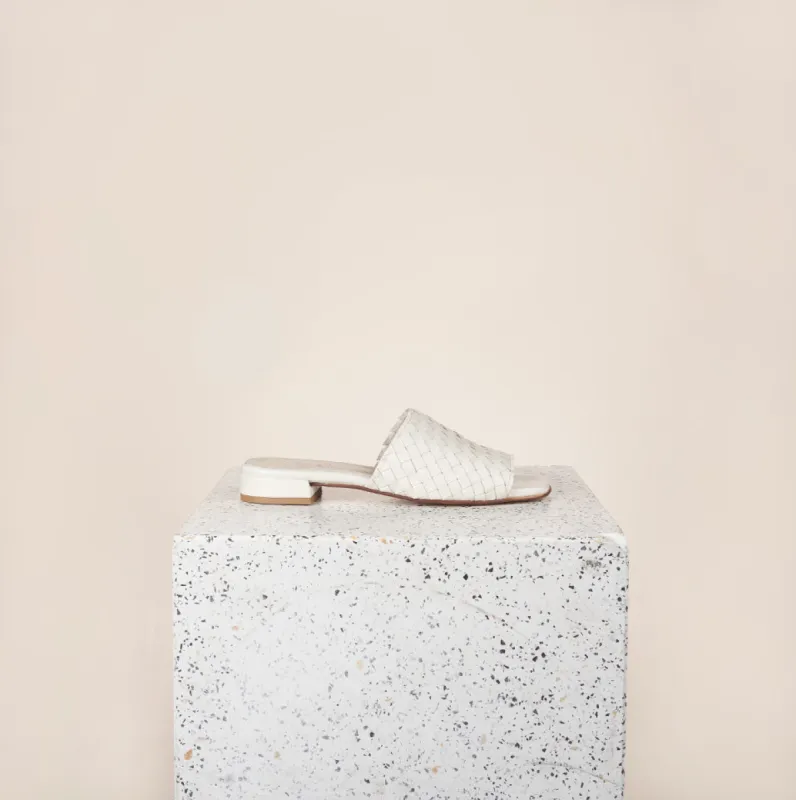 Fiore - Woven Leather Ivory sold by A.Soliani
