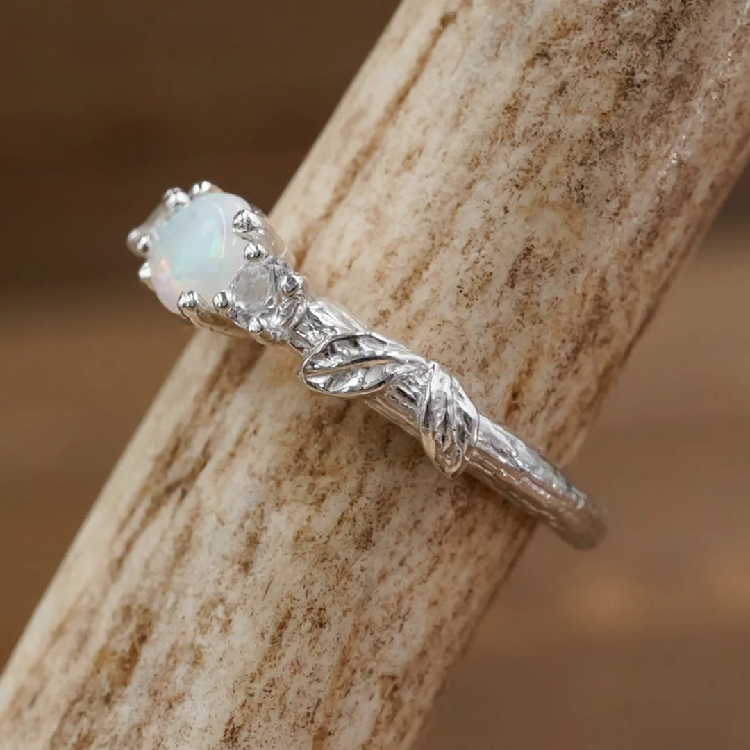 The Sadie sold by Antler Rings product image thumbnail 3