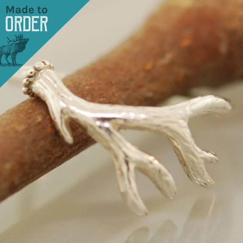 The Bailey sold by Antler Rings