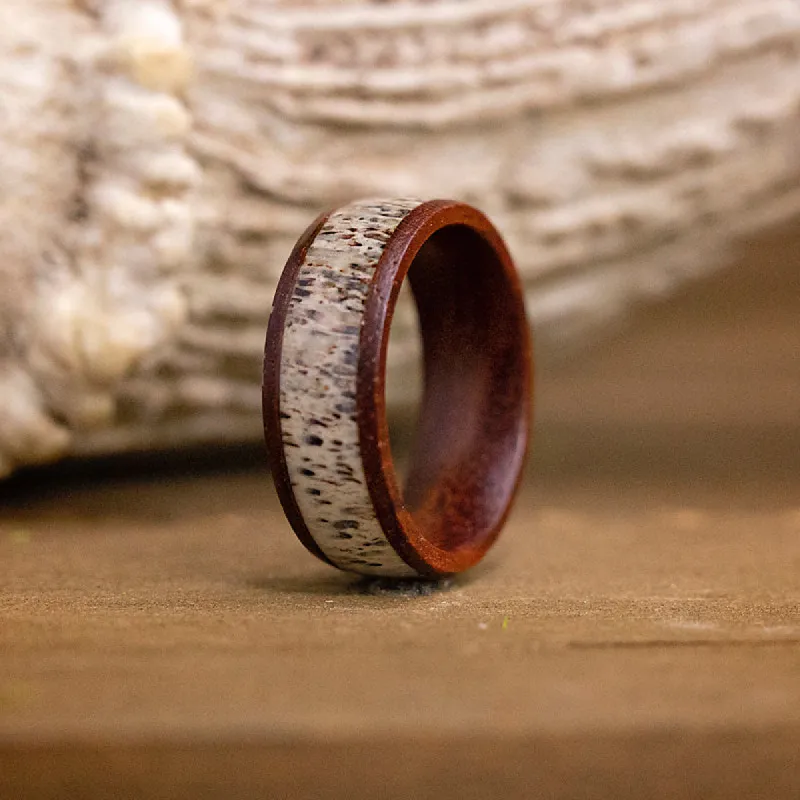 The Everglade sold by Antler Rings