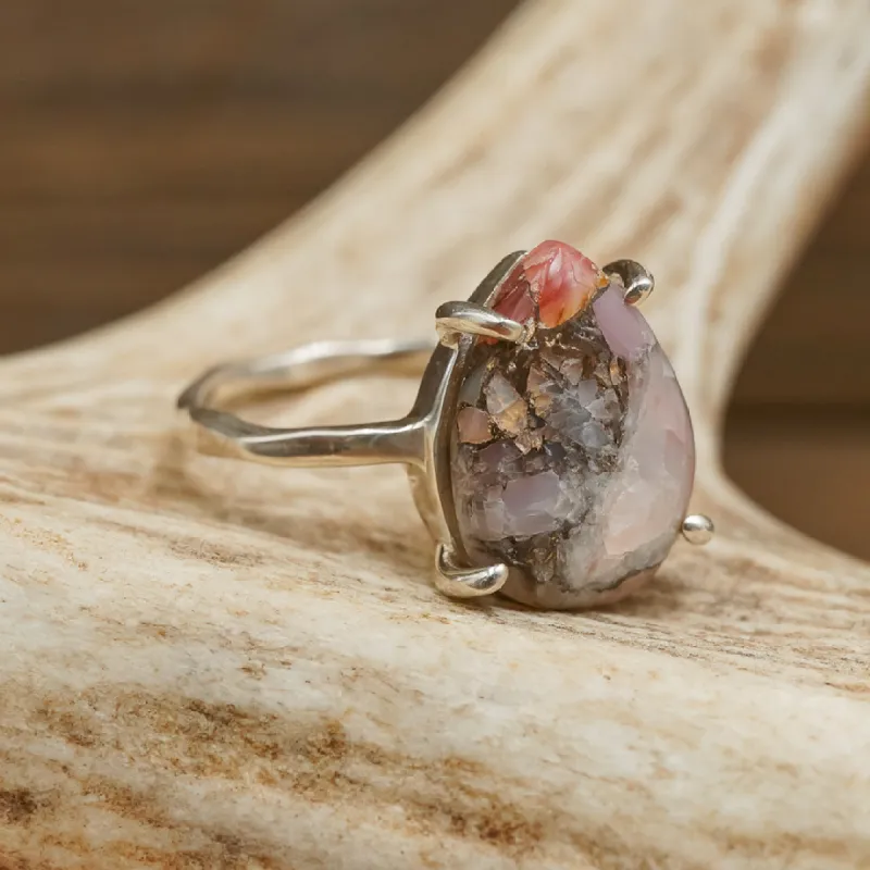 The Minnie sold by Antler Rings