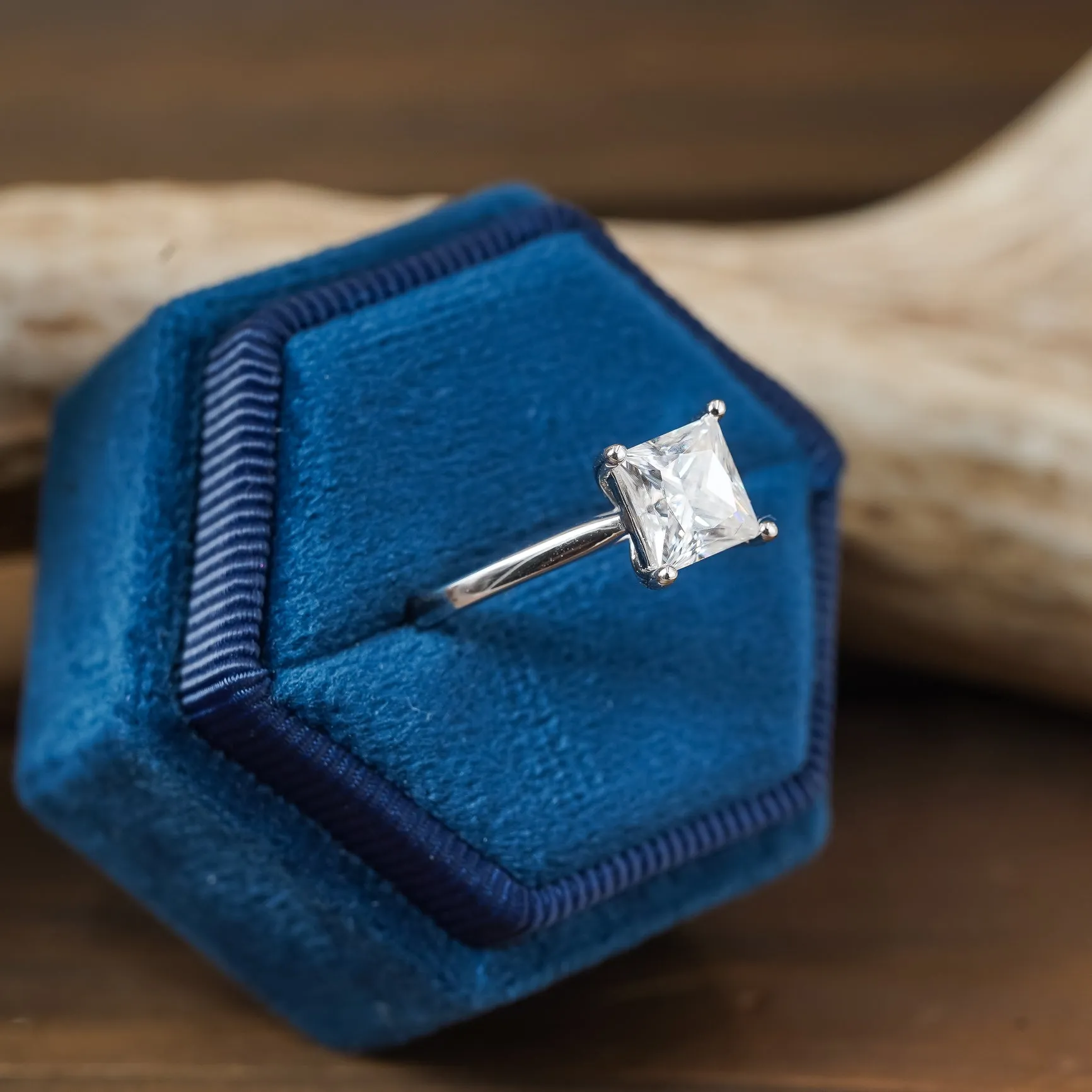 The Eden sold by Antler Rings product image thumbnail 4