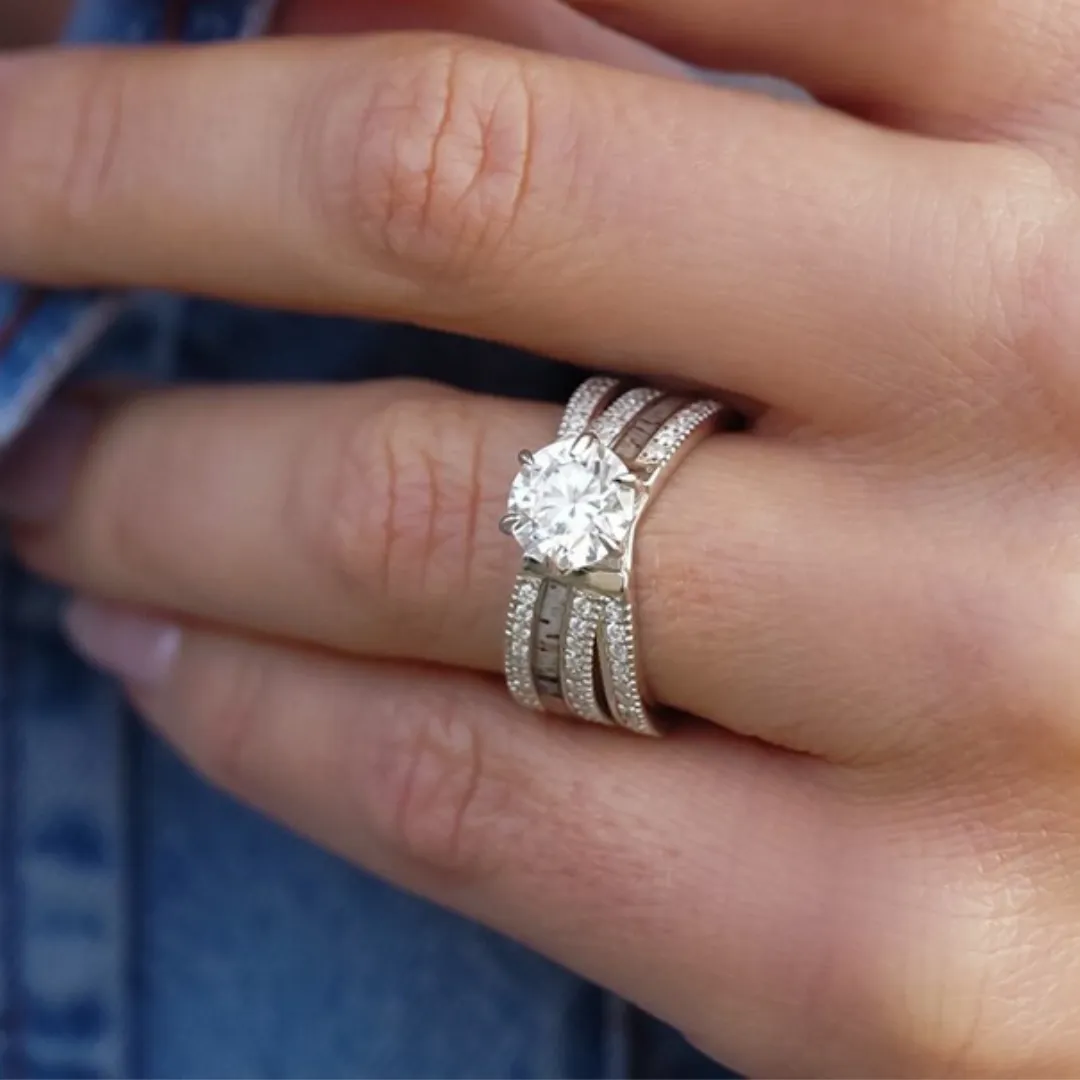 Lux Grand Chelly sold by Antler Rings product image thumbnail 2