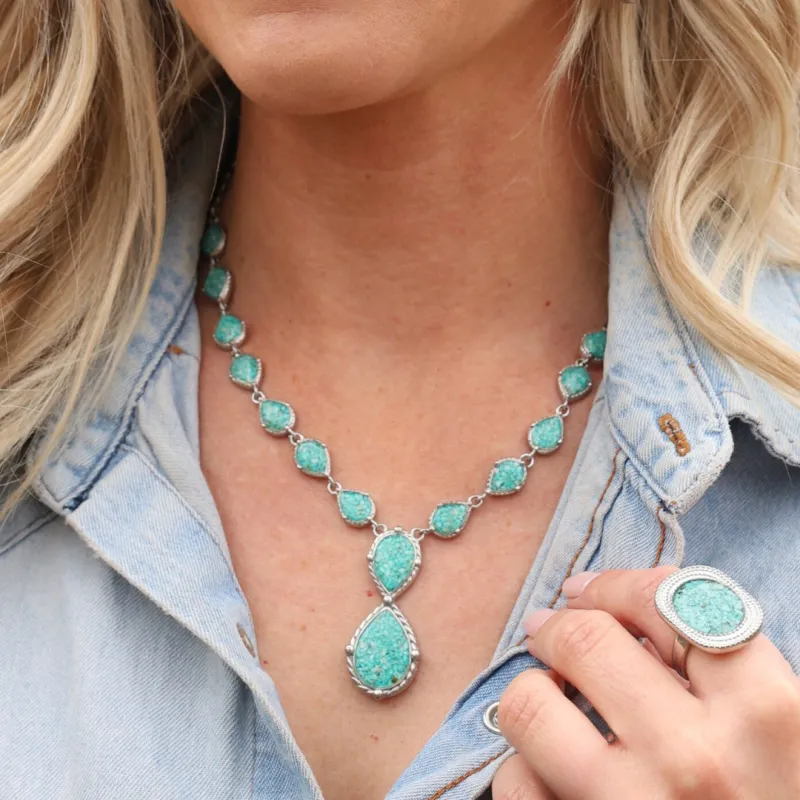 The Willa sold by Antler Rings