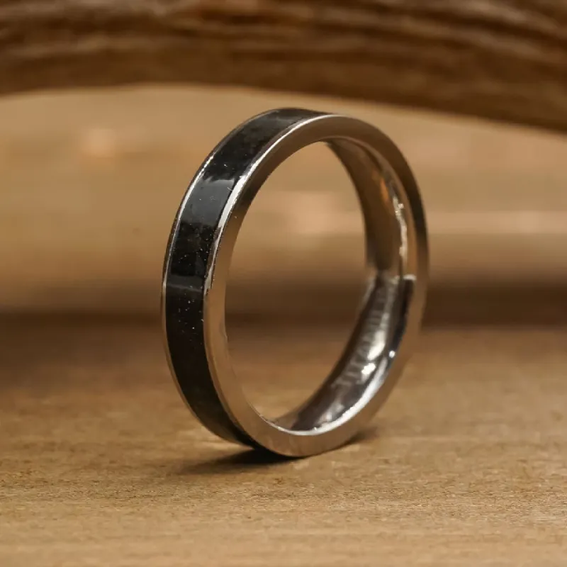 The Lovina sold by Antler Rings